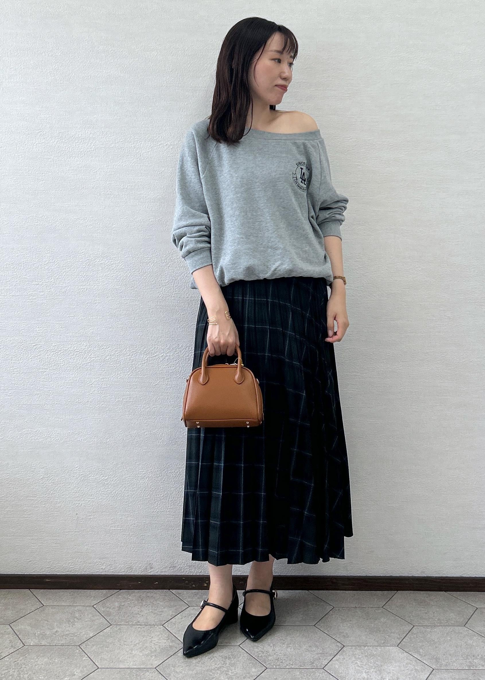 ROPE' PICNICの【PEANUTS*MLB COLLECTION by ROPE' PICNIC】オフショルスウェットを使ったコーディネートを紹介します。｜Rakuten Fashion(楽天ファッション／旧楽天ブランドアベニュー)6339398