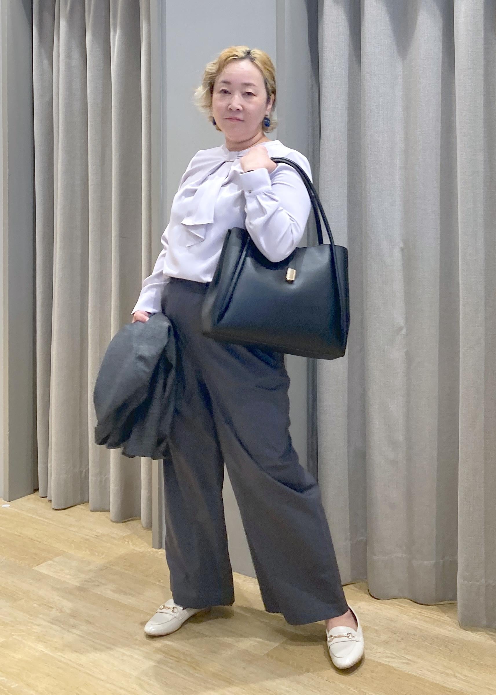 ROPE' PICNICの【WEB限定カラー・サイズ】メタルパーツフロントフリルタイブラウス/通勤対応を使ったコーディネートを紹介します。｜Rakuten Fashion(楽天ファッション／旧楽天ブランドアベニュー)6339435