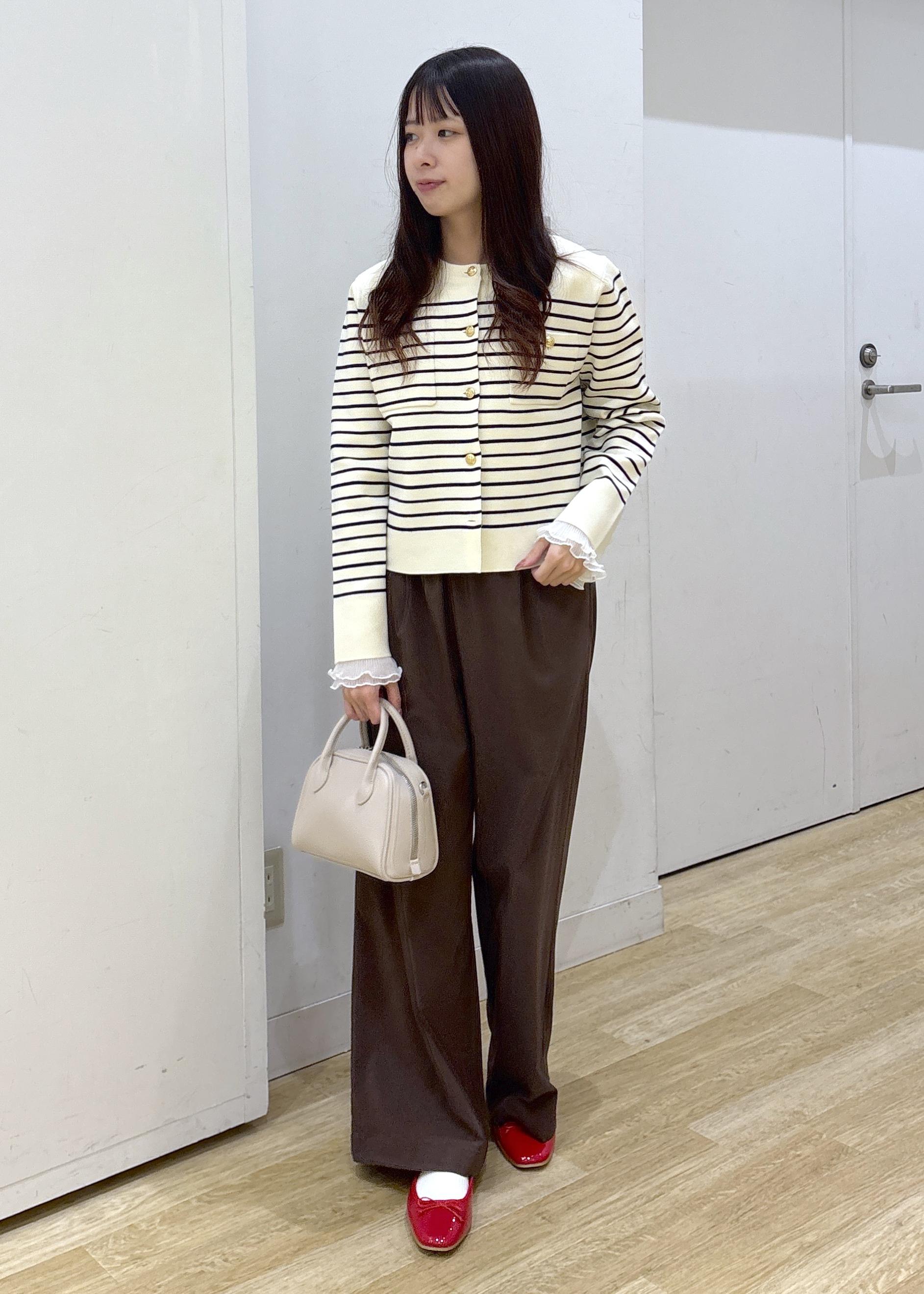 ROPE' PICNICの袖ラメシアープリーツカットトップスを使ったコーディネートを紹介します。｜Rakuten Fashion(楽天ファッション／旧楽天ブランドアベニュー)6339450