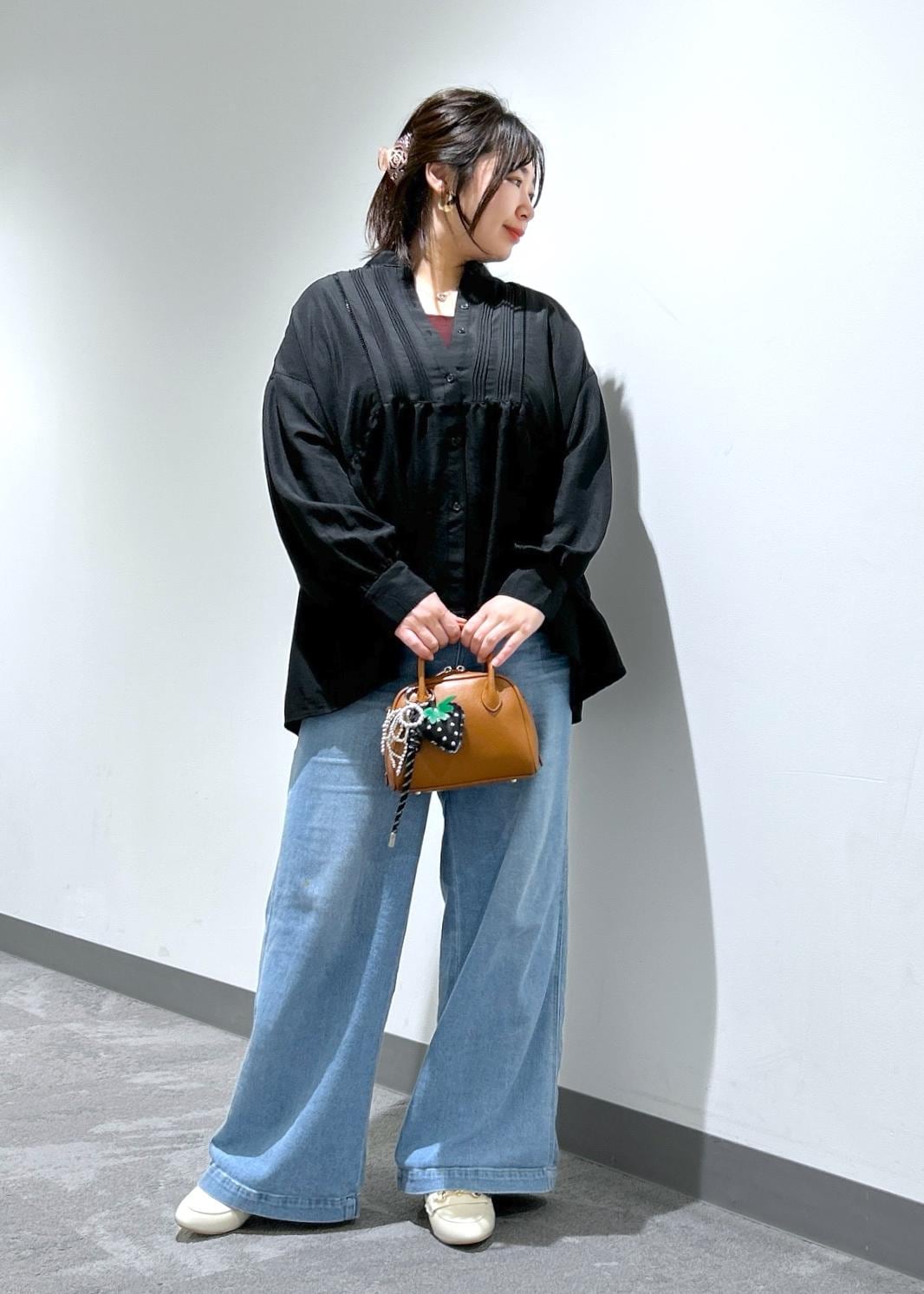 ROPE' PICNICの【UVケア・防シワ】羽織れるピンタックデザインペプラムシャツを使ったコーディネートを紹介します。｜Rakuten Fashion(楽天ファッション／旧楽天ブランドアベニュー)6339313