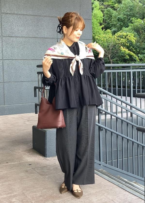 ROPE' PICNICの【UVケア・防シワ】羽織れるピンタックデザインペプラムシャツを使ったコーディネートを紹介します。｜Rakuten Fashion(楽天ファッション／旧楽天ブランドアベニュー)6339520