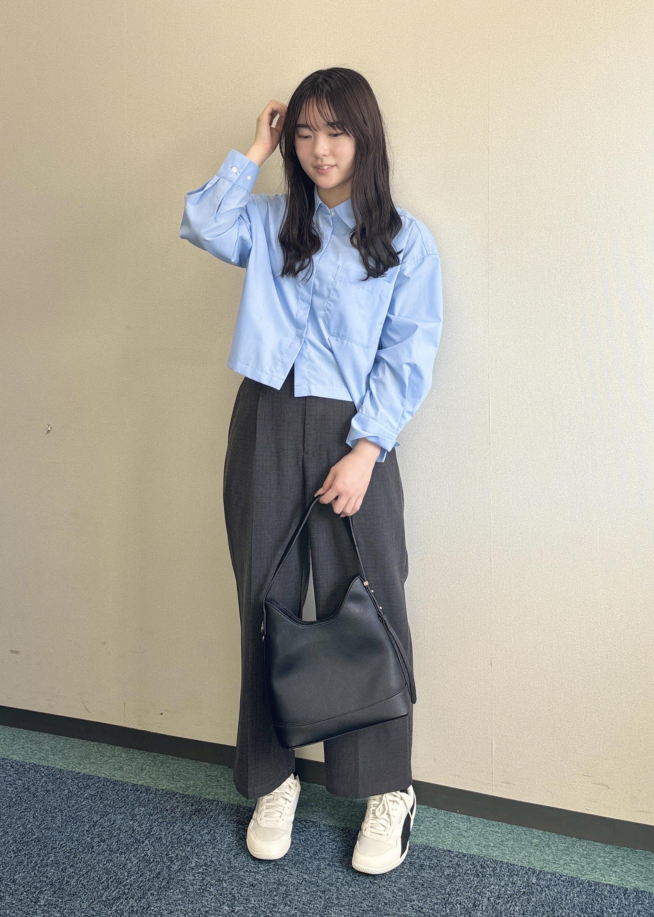 ROPE' PICNICのベーシッククロップドシャツ/イージーケアを使ったコーディネートを紹介します。｜Rakuten Fashion(楽天ファッション／旧楽天ブランドアベニュー)6339523