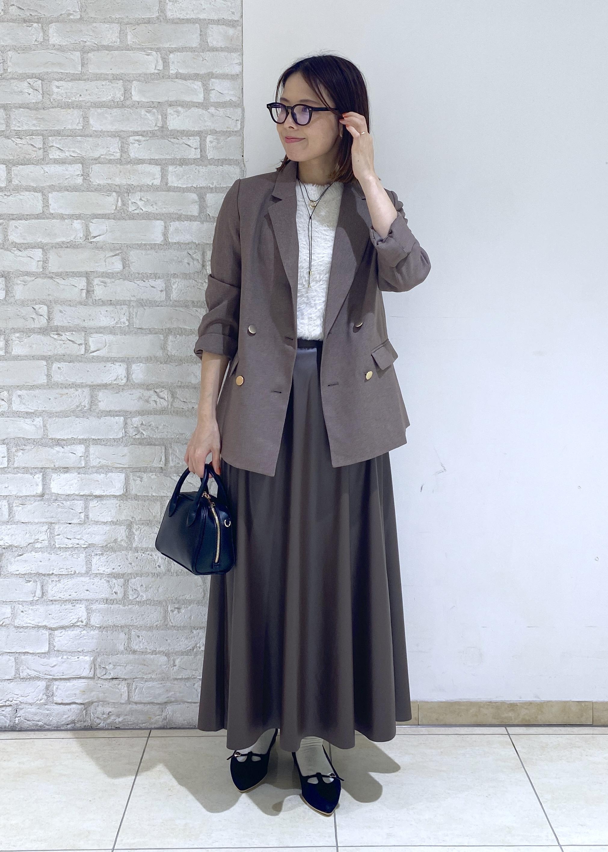 ROPE' PICNICの【WEB限定・ミドル丈】レディハンサムシリーズ ウールライク金ボタンジャケット(半裏地)/通勤対応を使ったコーディネートを紹介します。｜Rakuten Fashion(楽天ファッション／旧楽天ブランドアベニュー)6339545