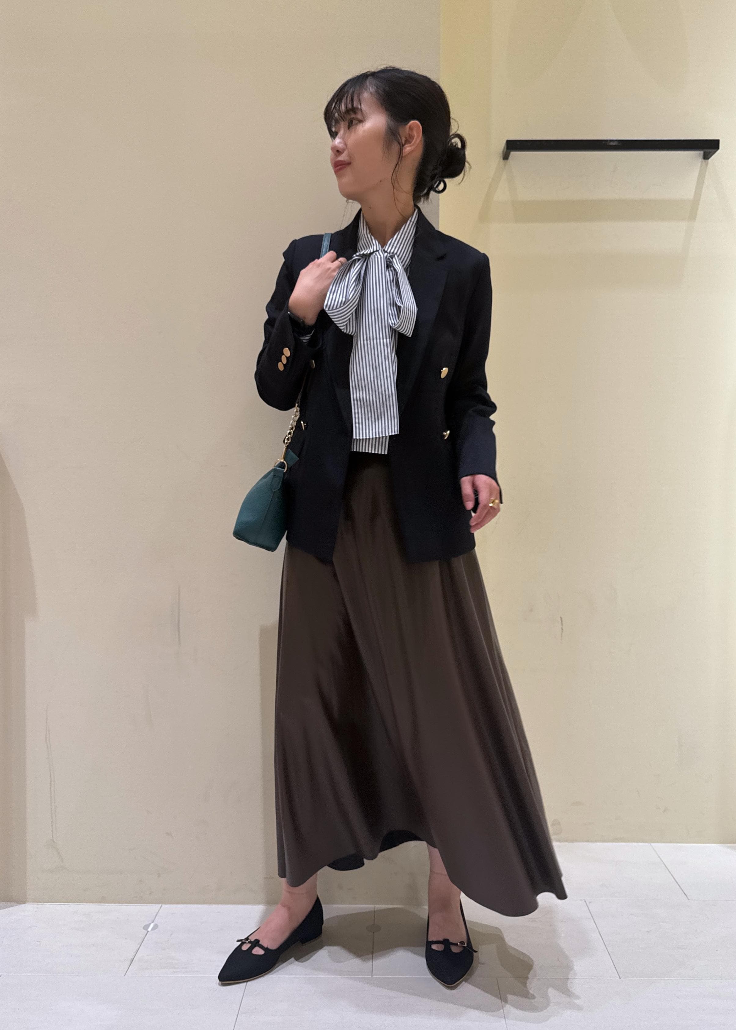 ROPE' PICNICの【低身長・小柄さんサイズ】レディハンサムシリーズ ウールライク金ボタンジャケット(半裏地)を使ったコーディネートを紹介します。｜Rakuten Fashion(楽天ファッション／旧楽天ブランドアベニュー)6339576