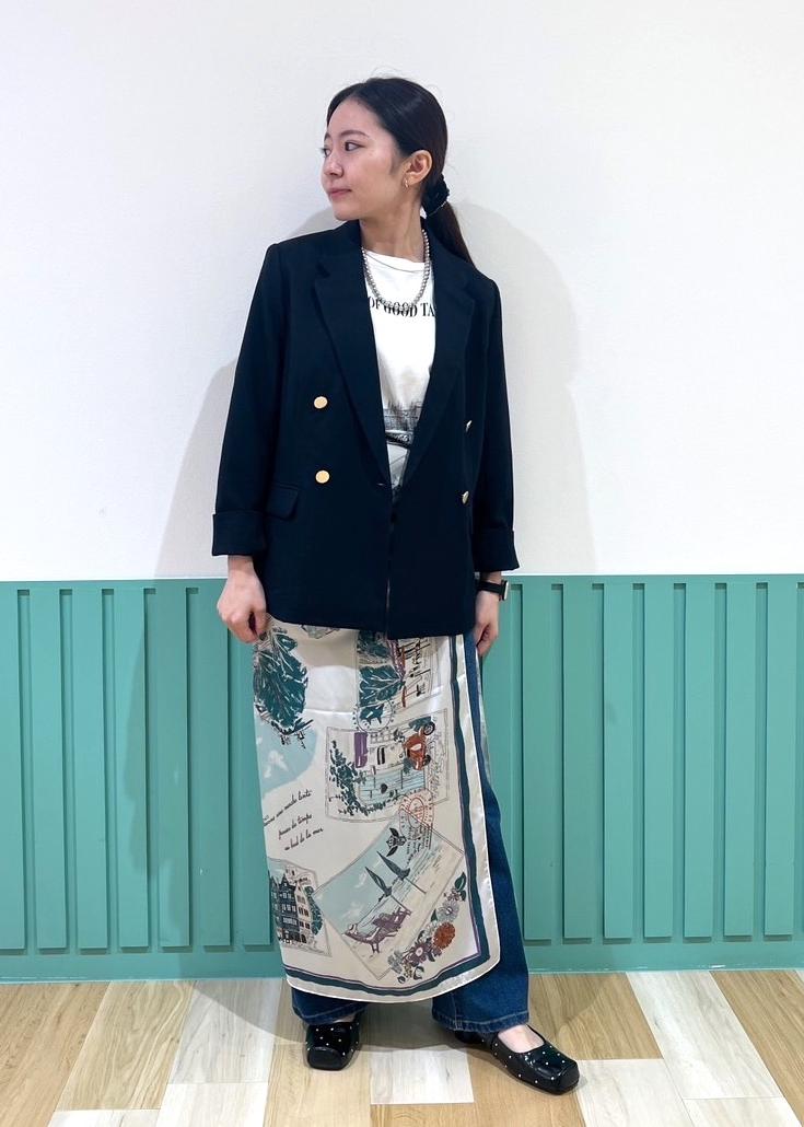 ROPE' PICNICの【低身長・小柄さんサイズ】レディハンサムシリーズ ウールライク金ボタンジャケット(半裏地)を使ったコーディネートを紹介します。｜Rakuten Fashion(楽天ファッション／旧楽天ブランドアベニュー)6339344