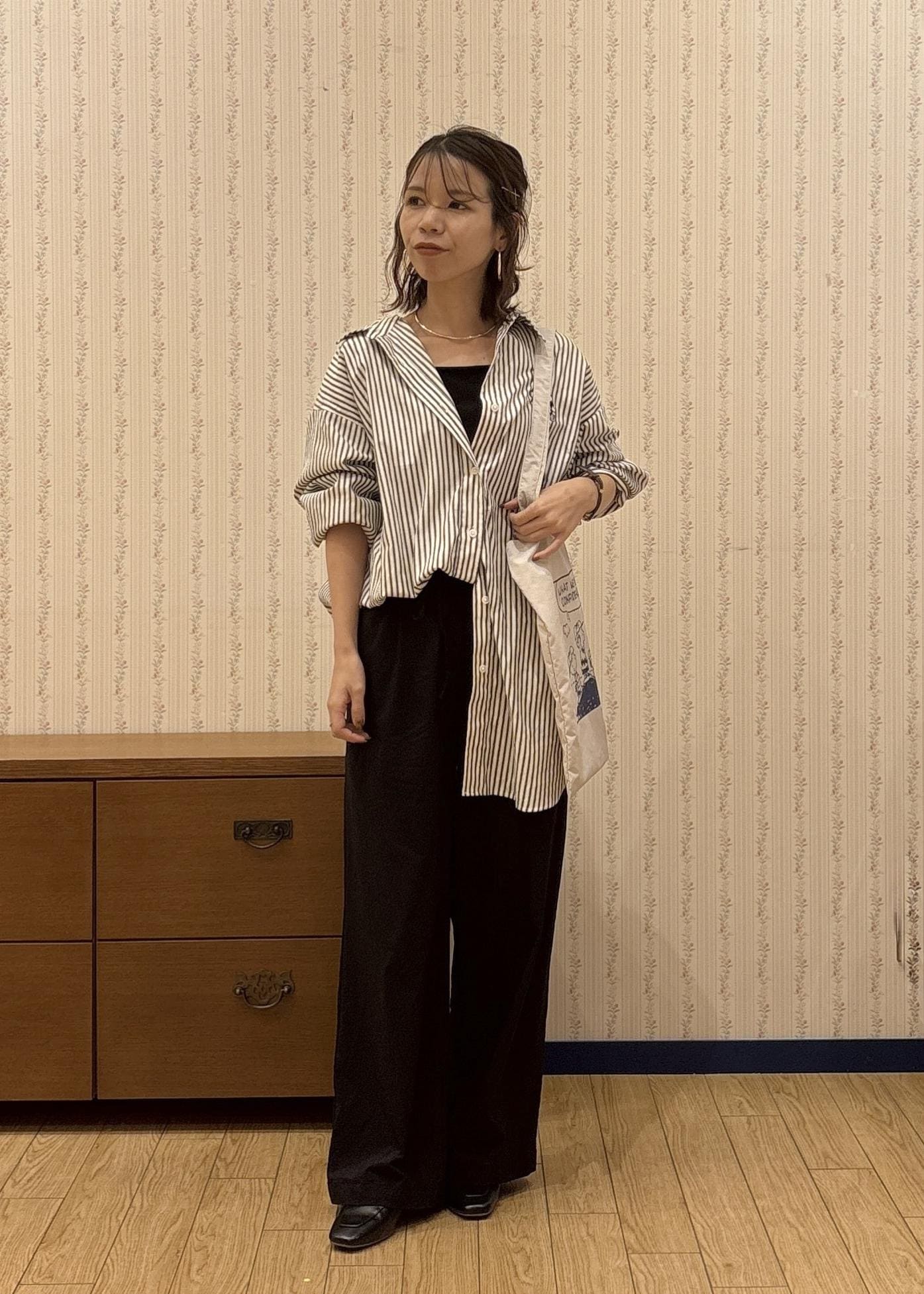 ROPE' PICNICの【PEANUTS*MLB COLLECTION by ROPE' PICNIC】オーバーサイズシャツを使ったコーディネートを紹介します。｜Rakuten Fashion(楽天ファッション／旧楽天ブランドアベニュー)6339370