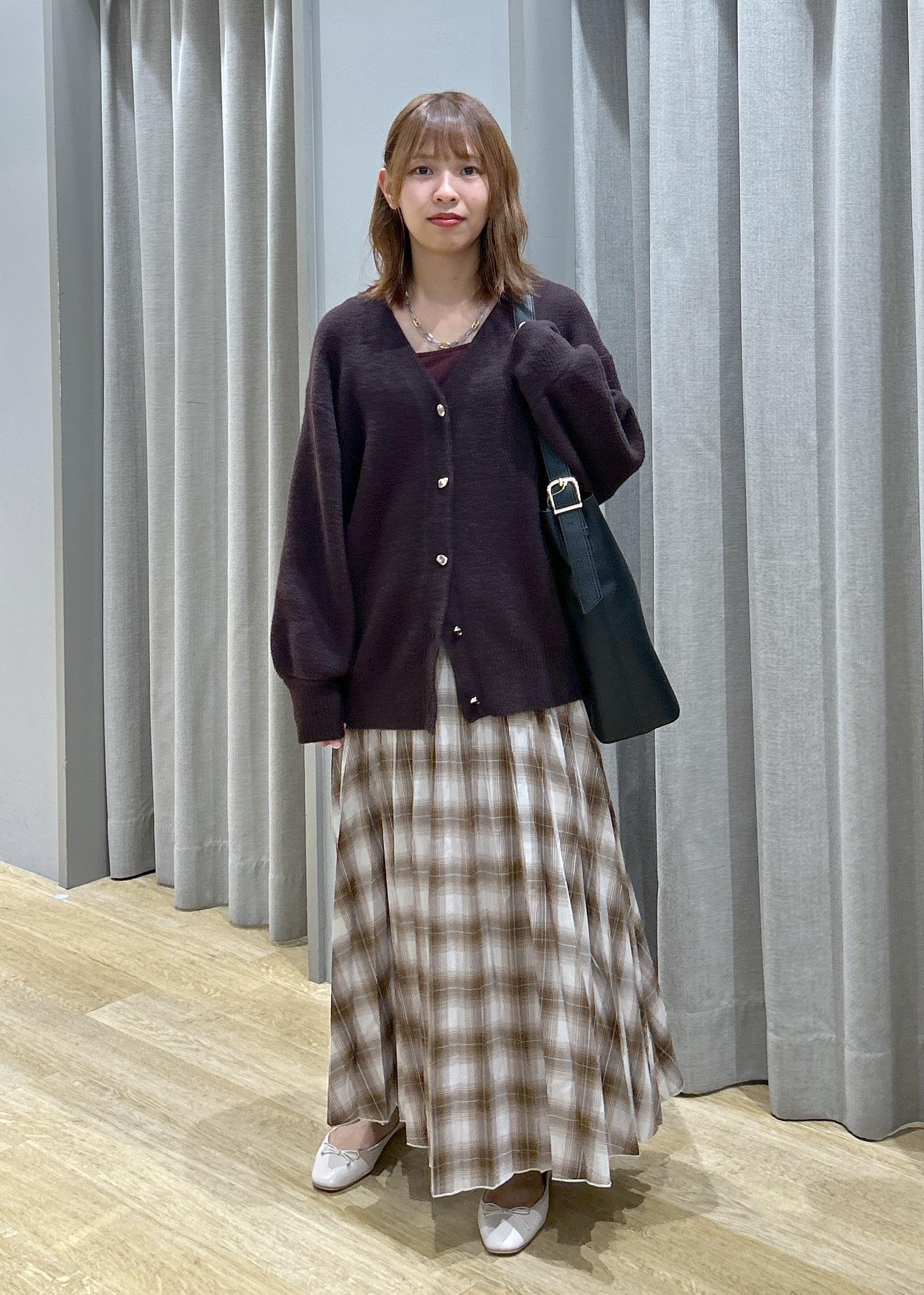 ROPE' PICNICの【新色追加】スフレニットシリーズ 変形メタルボタンミドル丈カーディガン/イージーケア・リンクコーデを使ったコーディネートを紹介します。｜Rakuten Fashion(楽天ファッション／旧楽天ブランドアベニュー)6339378