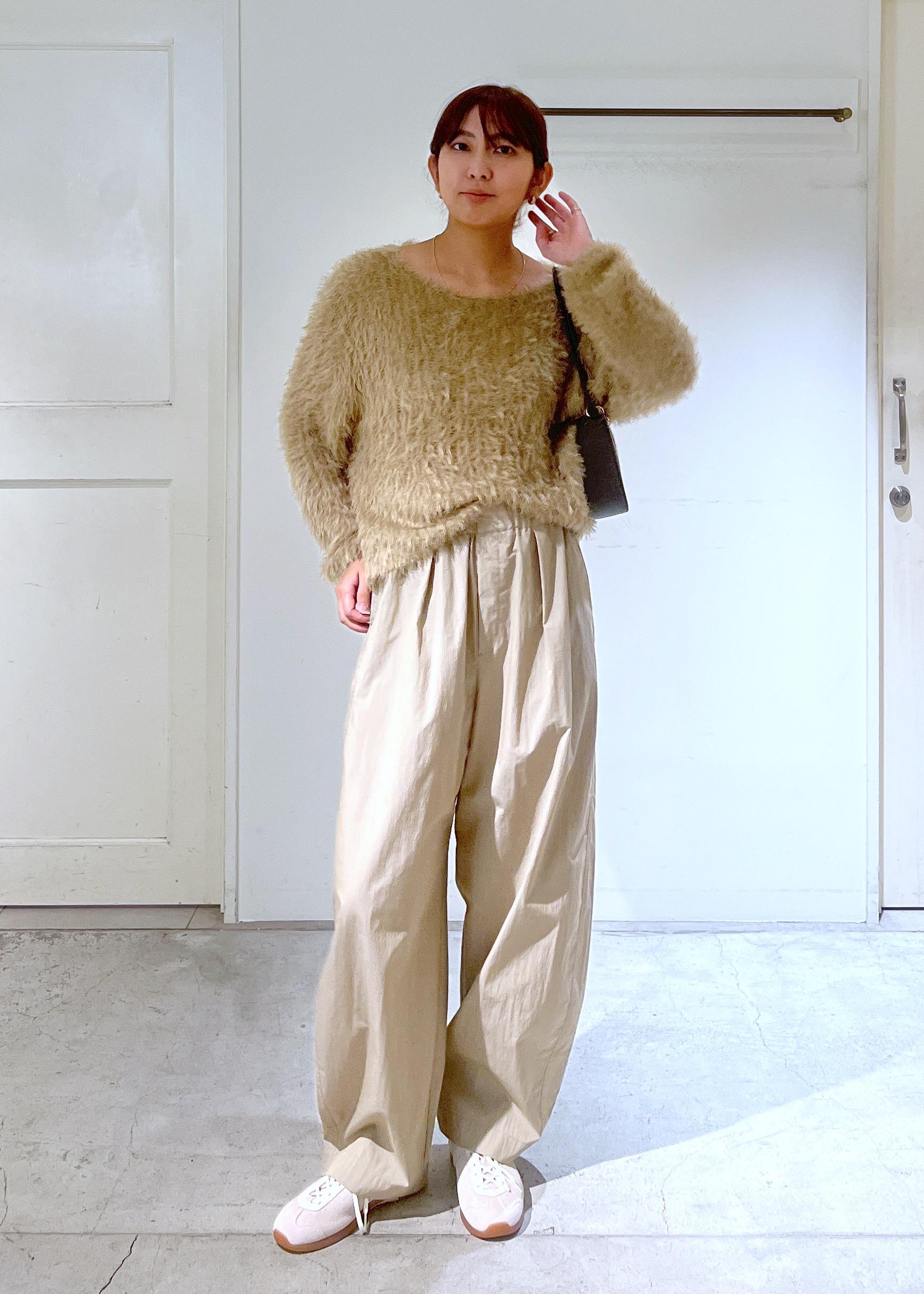 SALON adam et rope'のウォーターリぺレントイージーカービーパンツ[撥水加工]を使ったコーディネートを紹介します。｜Rakuten Fashion(楽天ファッション／旧楽天ブランドアベニュー)6351393