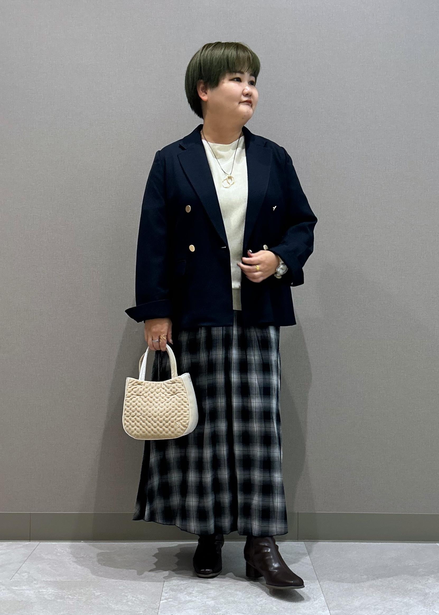 ROPE' PICNICのレディハンサムシリーズ ウールライク金ボタンジャケット(半裏地)/セットアップ・通勤対応を使ったコーディネートを紹介します。｜Rakuten Fashion(楽天ファッション／旧楽天ブランドアベニュー)6353284