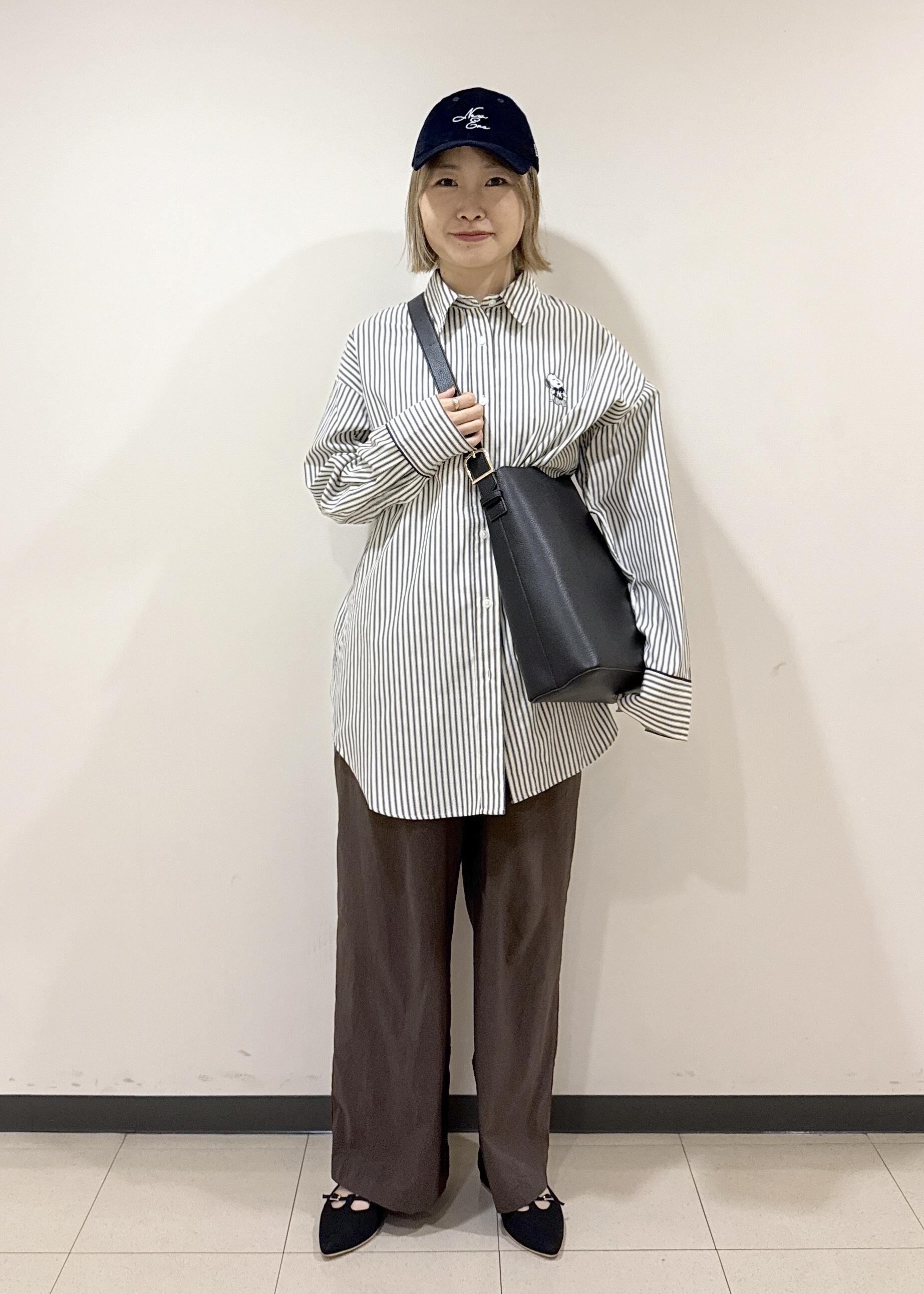 ROPE' PICNICの【PEANUTS*MLB COLLECTION by ROPE' PICNIC】オーバーサイズシャツを使ったコーディネートを紹介します。｜Rakuten Fashion(楽天ファッション／旧楽天ブランドアベニュー)6353352