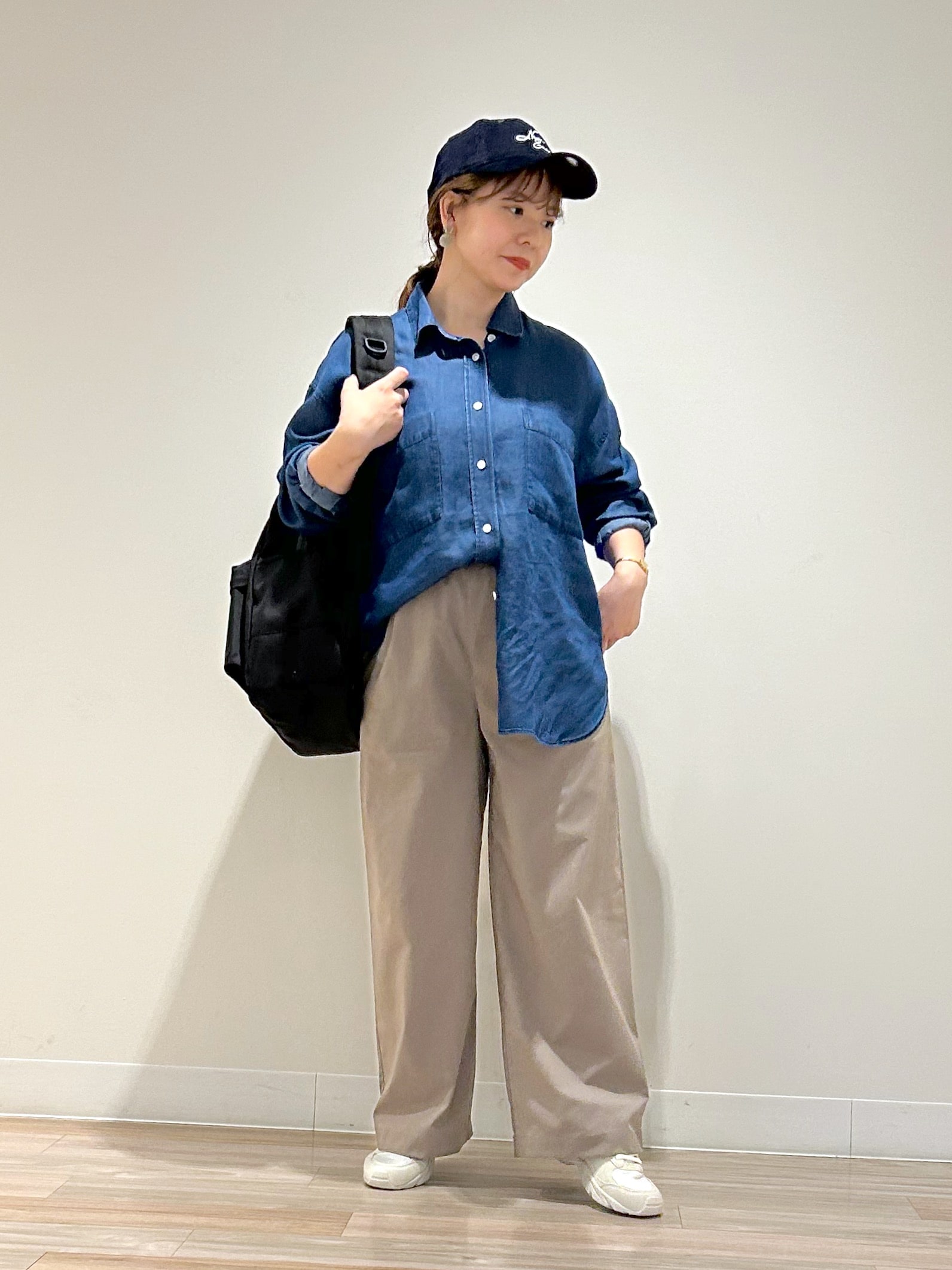 ROPE' PICNICのシャンブレーデニム調シャツを使ったコーディネートを紹介します。｜Rakuten Fashion(楽天ファッション／旧楽天ブランドアベニュー)6353330