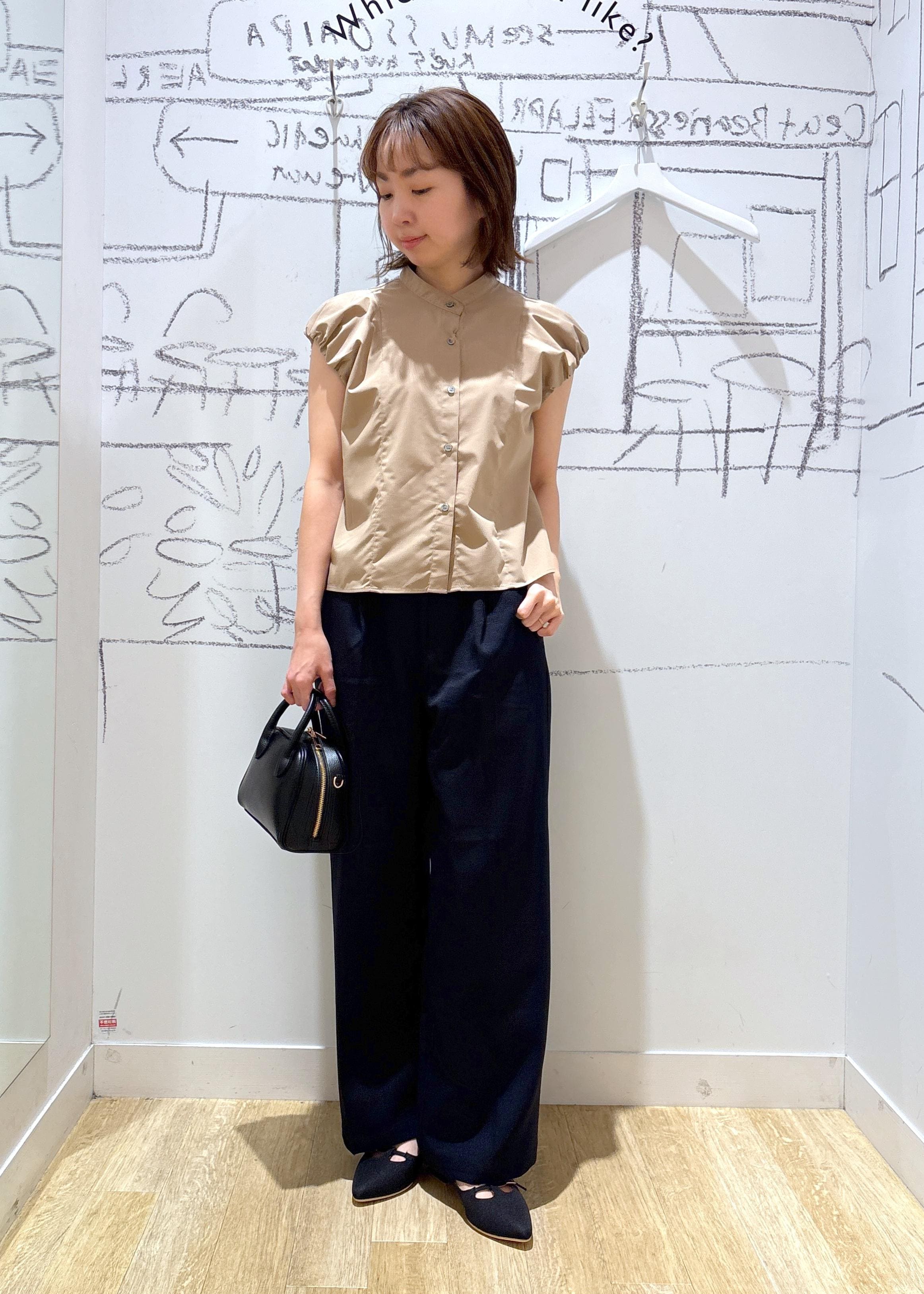 ROPE' PICNICのレディハンサムシリーズ ウールライクウエストタックセミワイドパンツ/セットアップ対応を使ったコーディネートを紹介します。｜Rakuten Fashion(楽天ファッション／旧楽天ブランドアベニュー)6353332