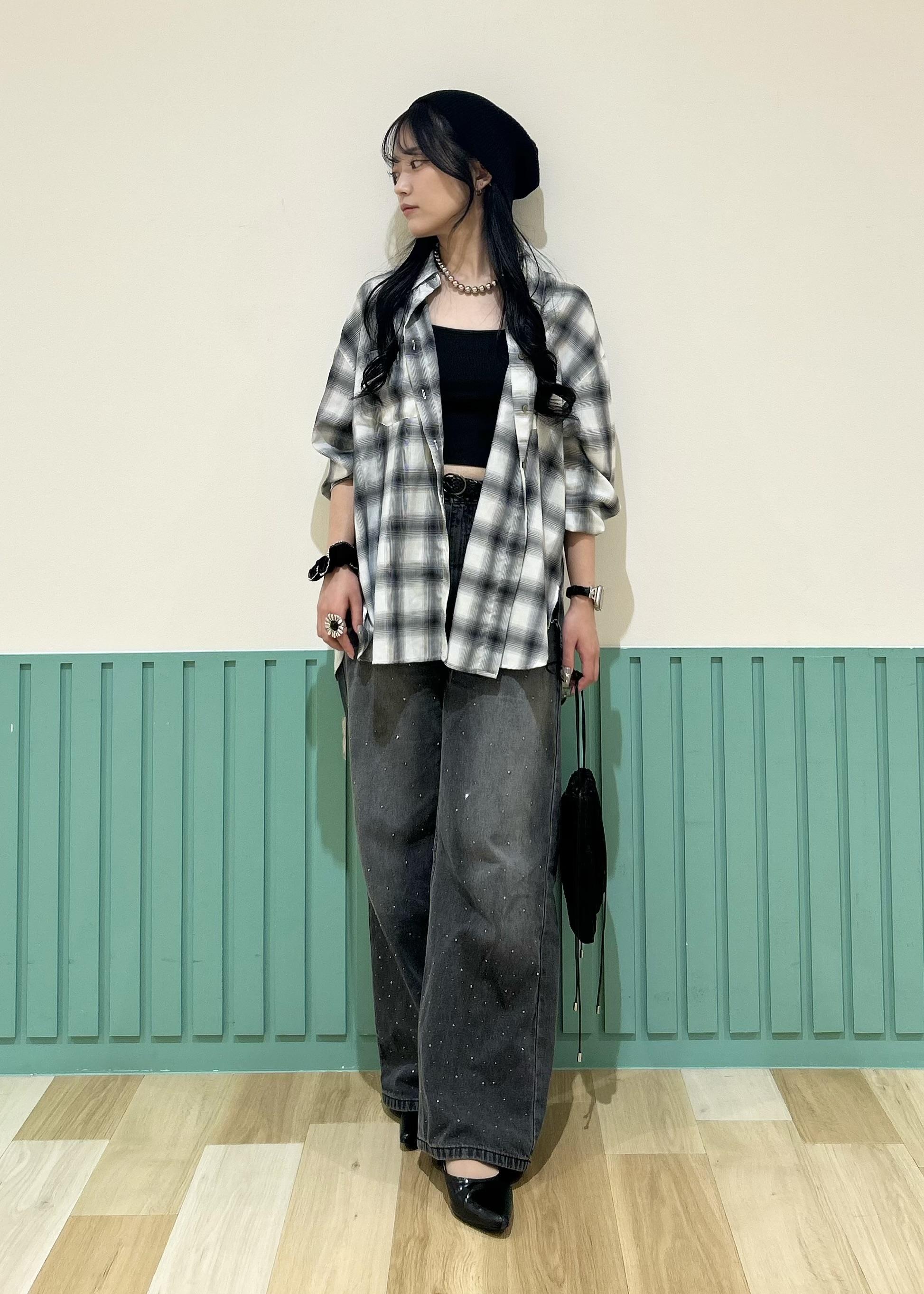 ROPE' PICNICのメタリックワンハンドルシャーリングミドルバッグを使ったコーディネートを紹介します。｜Rakuten Fashion(楽天ファッション／旧楽天ブランドアベニュー)6353362