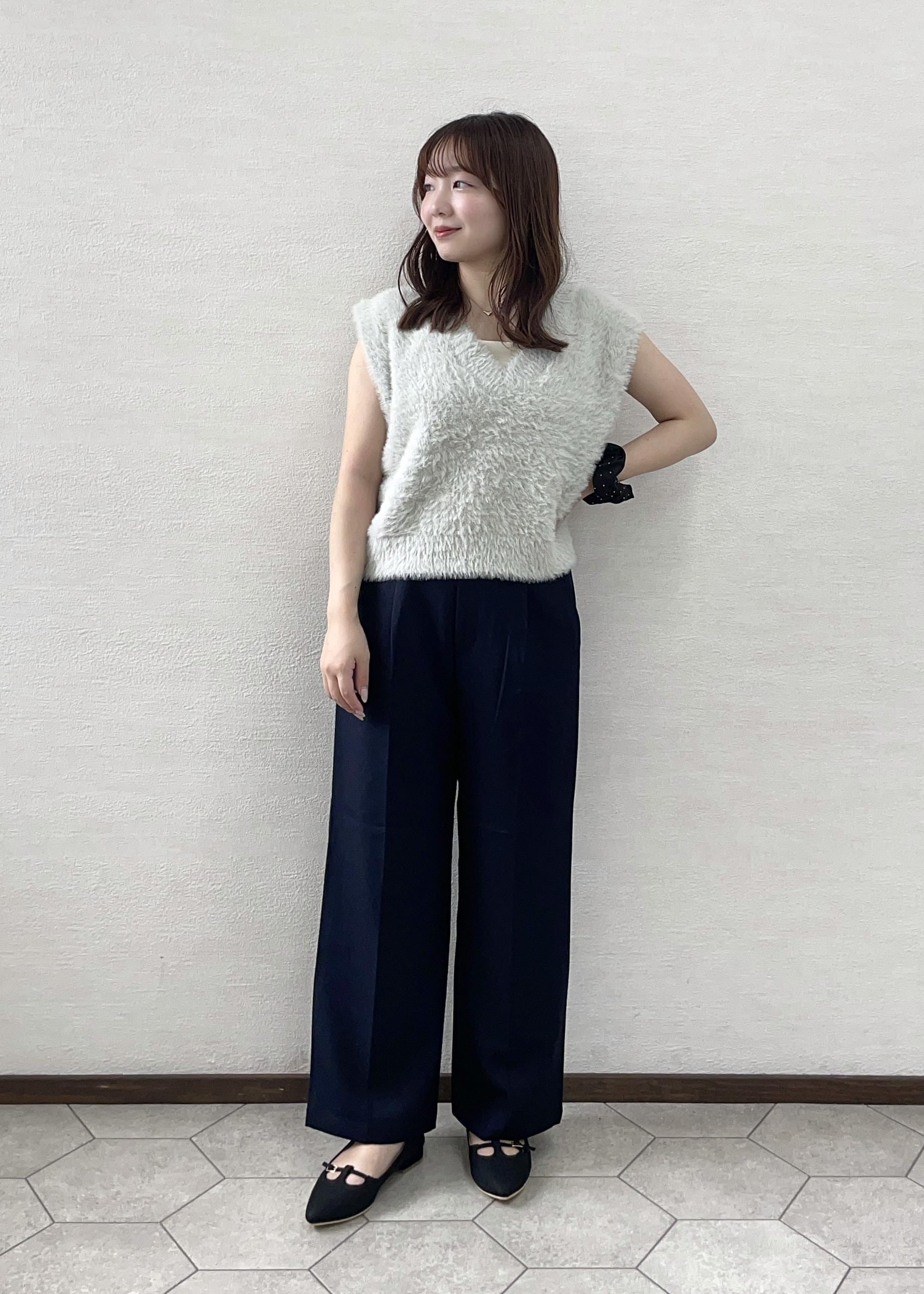 ROPE' PICNICの【低身長・小柄さんサイズ】レディハンサムシリーズ ウールライクウエストタックセミワイドパンツを使ったコーディネートを紹介します。｜Rakuten Fashion(楽天ファッション／旧楽天ブランドアベニュー)6353376