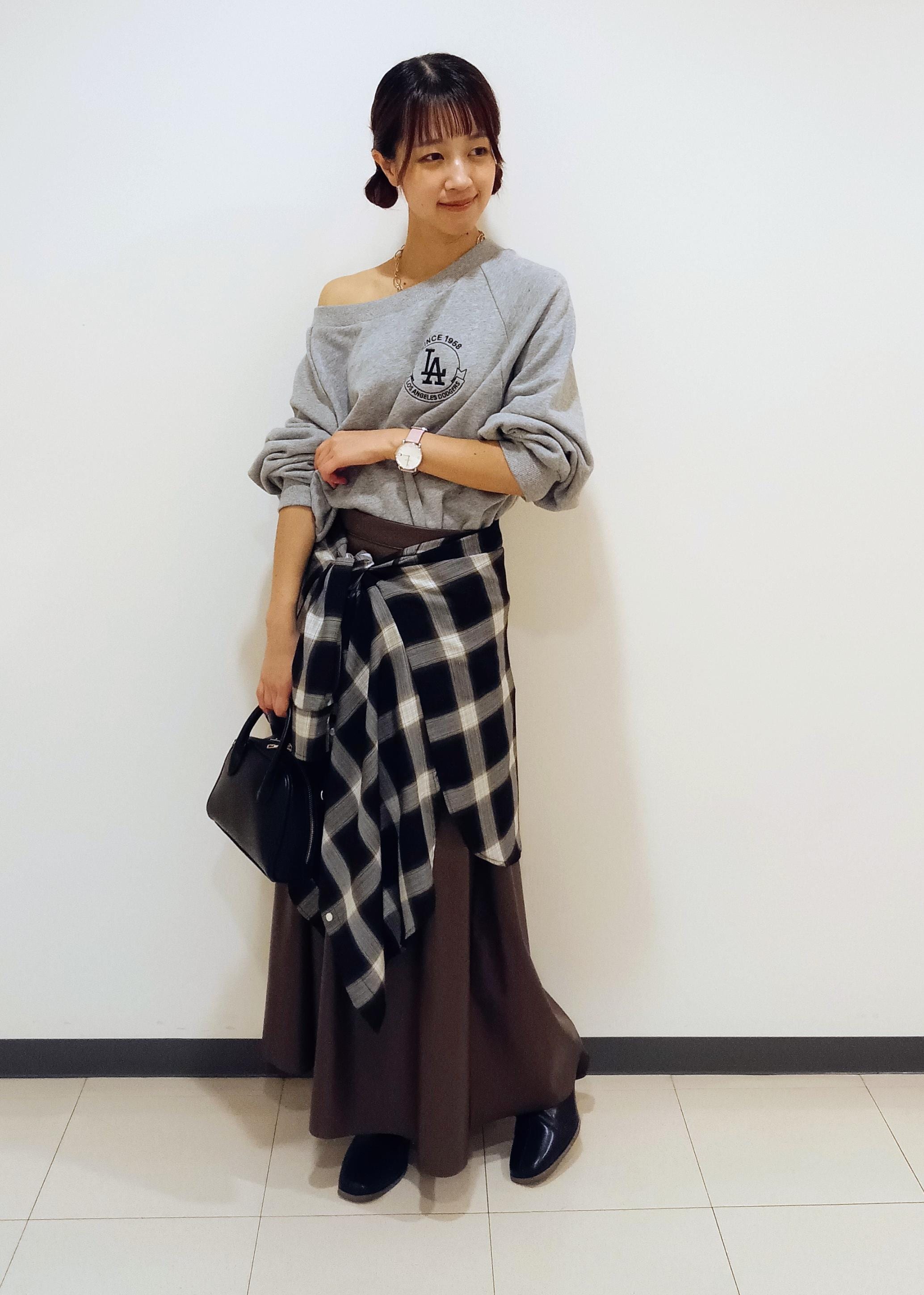 ROPE' PICNICの【PEANUTS*MLB COLLECTION by ROPE' PICNIC】オフショルスウェットを使ったコーディネートを紹介します。｜Rakuten Fashion(楽天ファッション／旧楽天ブランドアベニュー)6353408