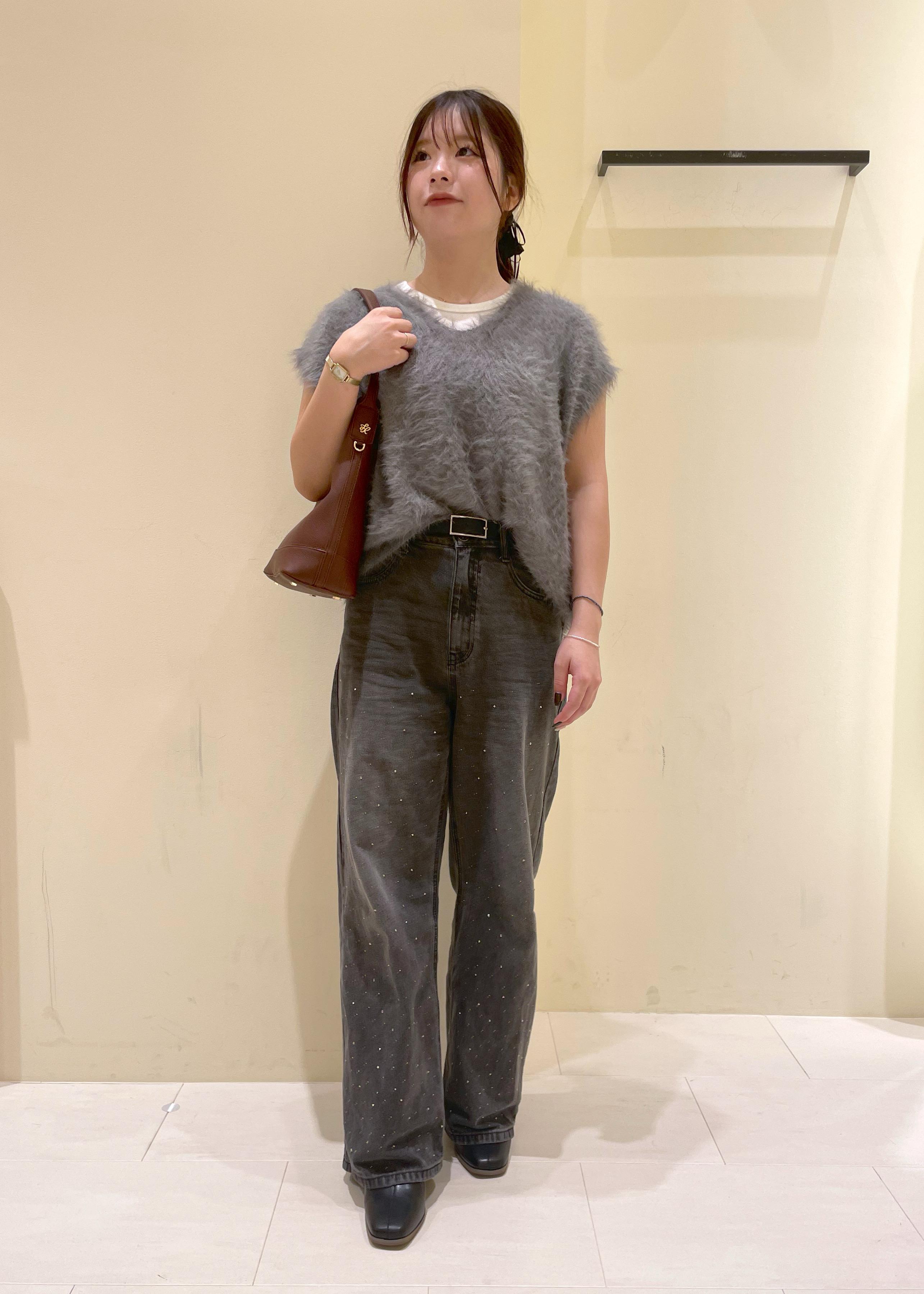 ROPE' PICNICのシャギーニットベストを使ったコーディネートを紹介します。｜Rakuten Fashion(楽天ファッション／旧楽天ブランドアベニュー)6353410