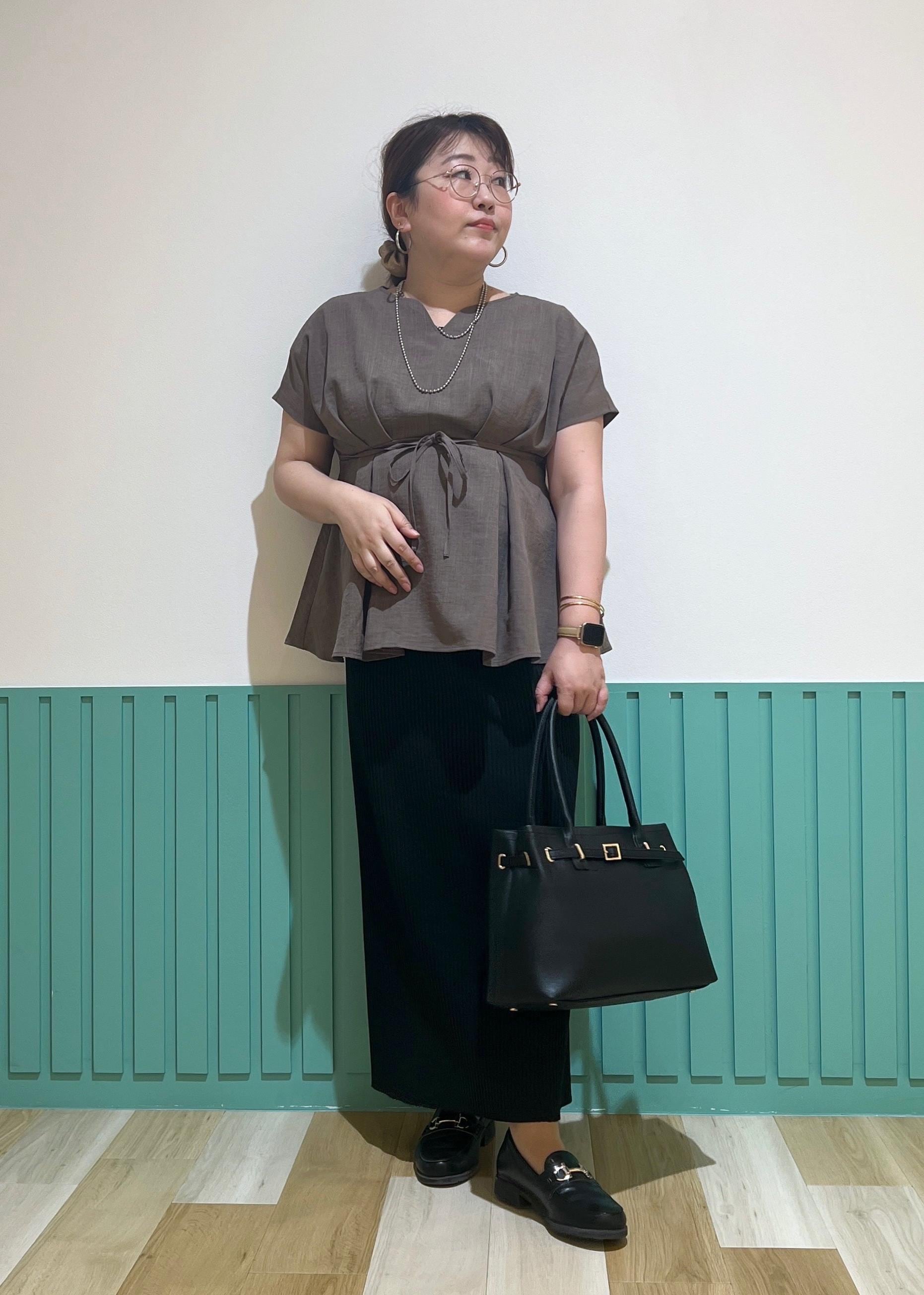 ROPE' PICNICのトタンテレコ Iラインリブニットスカートを使ったコーディネートを紹介します。｜Rakuten Fashion(楽天ファッション／旧楽天ブランドアベニュー)6353418