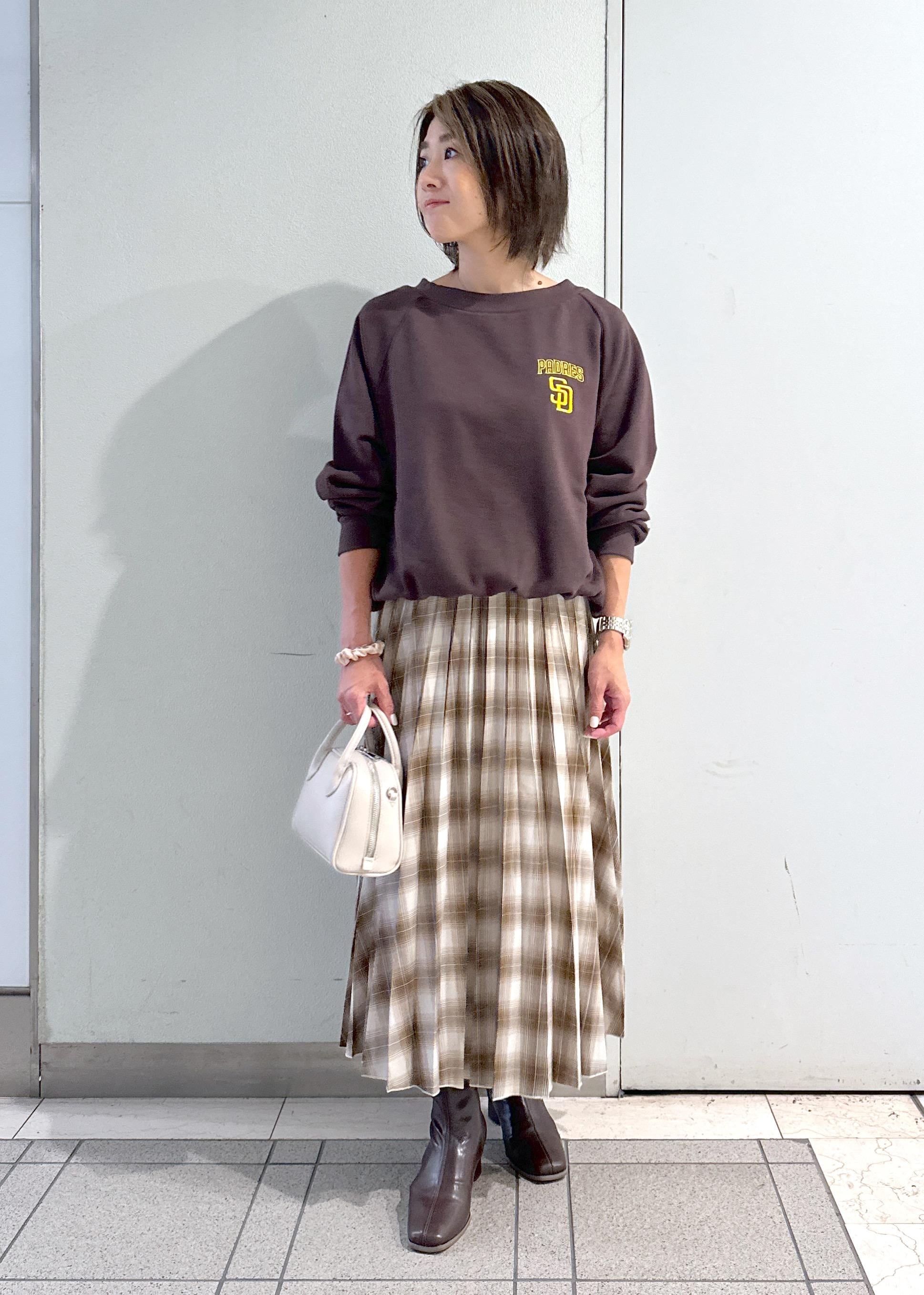 ROPE' PICNICの【PEANUTS*MLB COLLECTION by ROPE' PICNIC】オフショルスウェットを使ったコーディネートを紹介します。｜Rakuten Fashion(楽天ファッション／旧楽天ブランドアベニュー)6353439