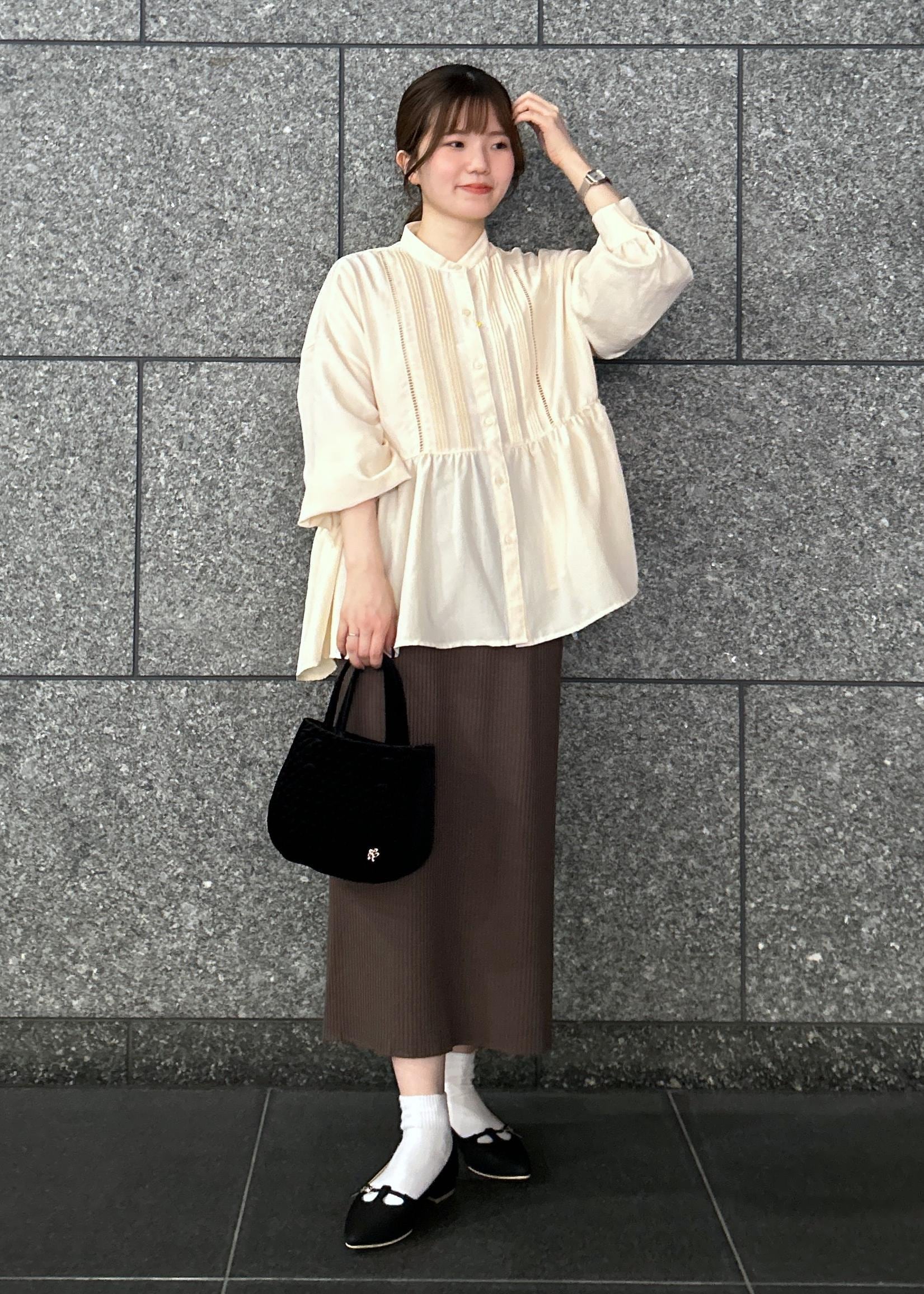 ROPE' PICNICの【UVケア・防シワ】羽織れるピンタックデザインペプラムシャツを使ったコーディネートを紹介します。｜Rakuten Fashion(楽天ファッション／旧楽天ブランドアベニュー)6353485