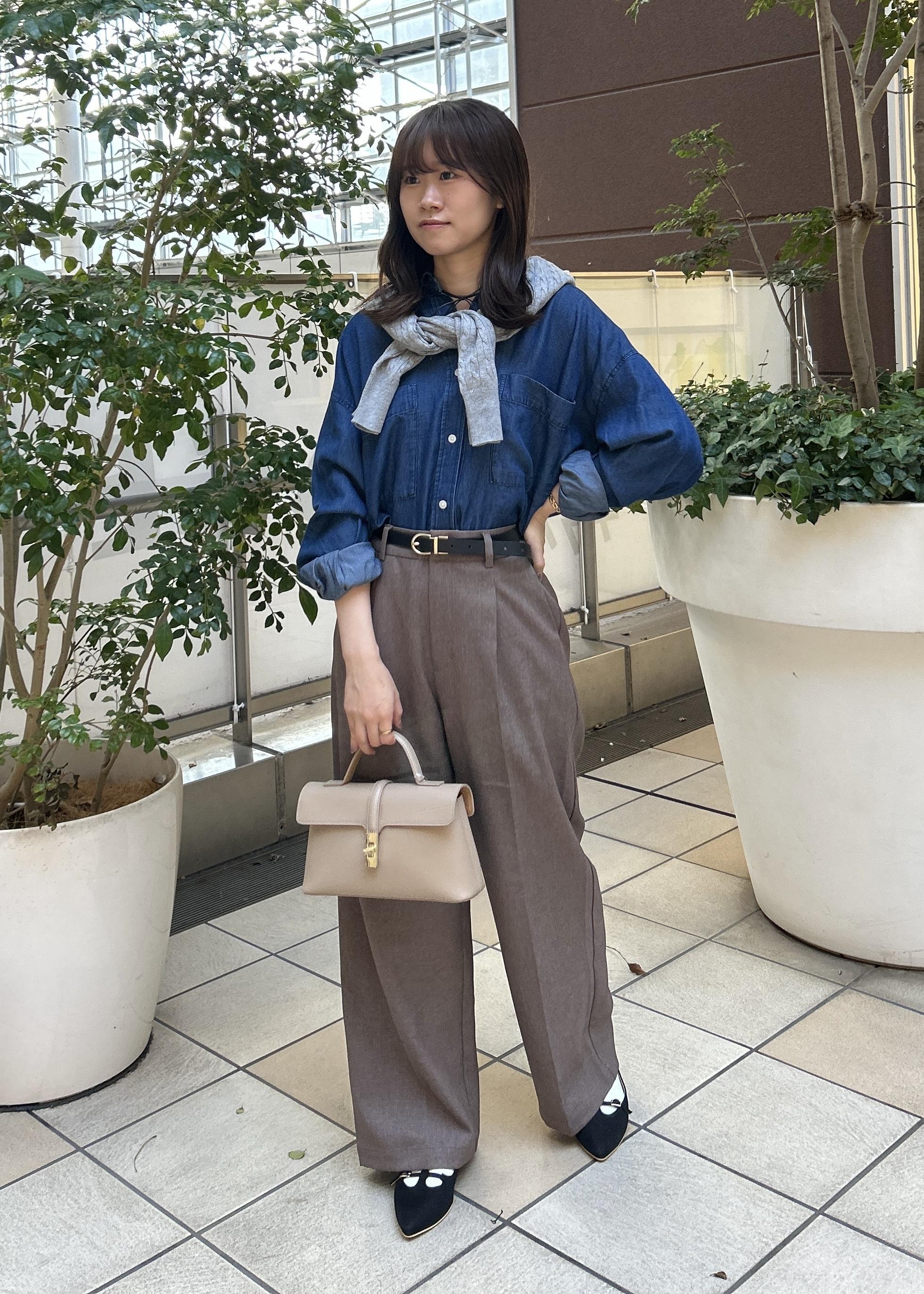 ROPE' PICNICのシャンブレーデニム調シャツを使ったコーディネートを紹介します。｜Rakuten Fashion(楽天ファッション／旧楽天ブランドアベニュー)6353501