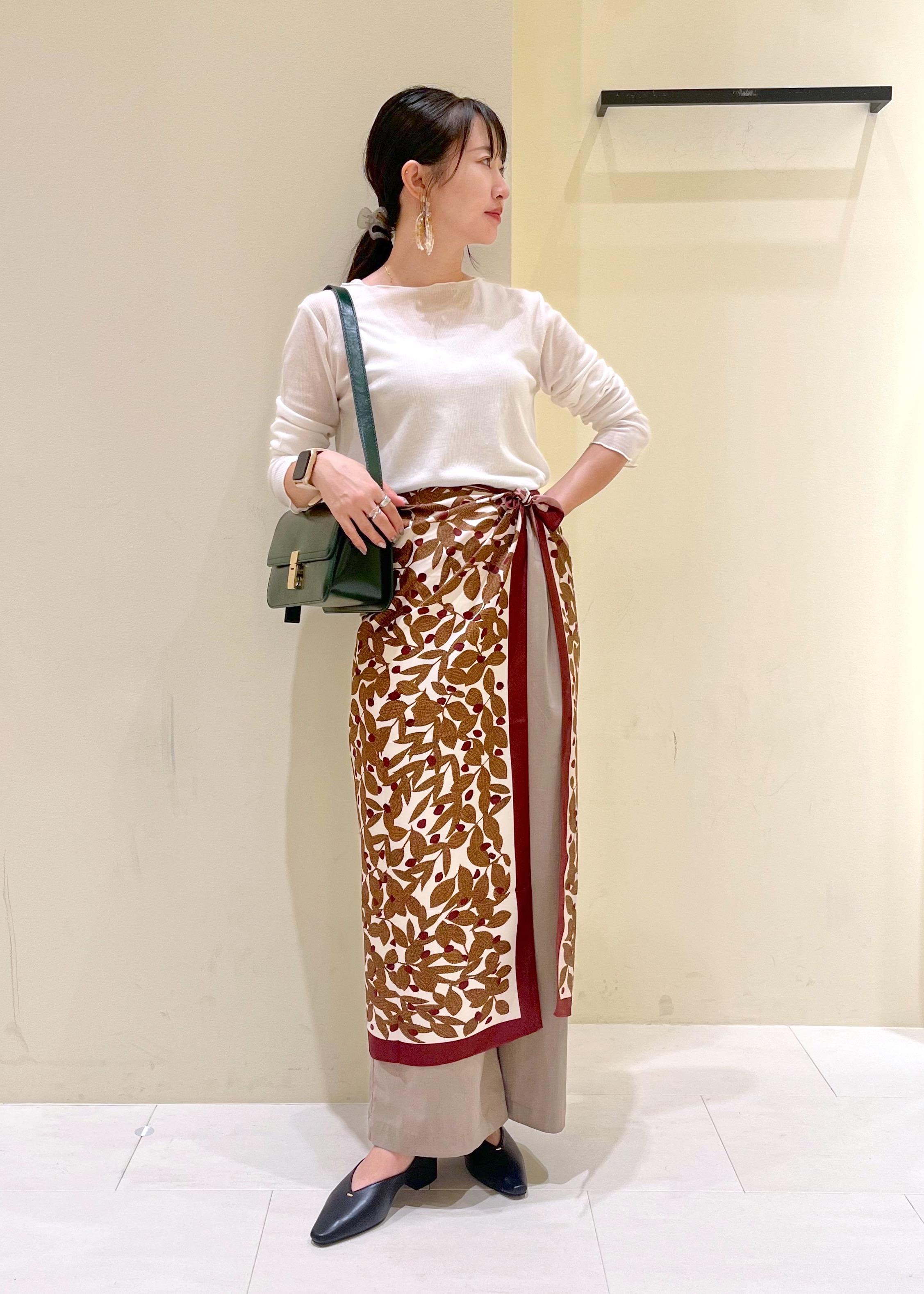 ROPE' PICNICのラメシアーリブカットソーを使ったコーディネートを紹介します。｜Rakuten Fashion(楽天ファッション／旧楽天ブランドアベニュー)6402063