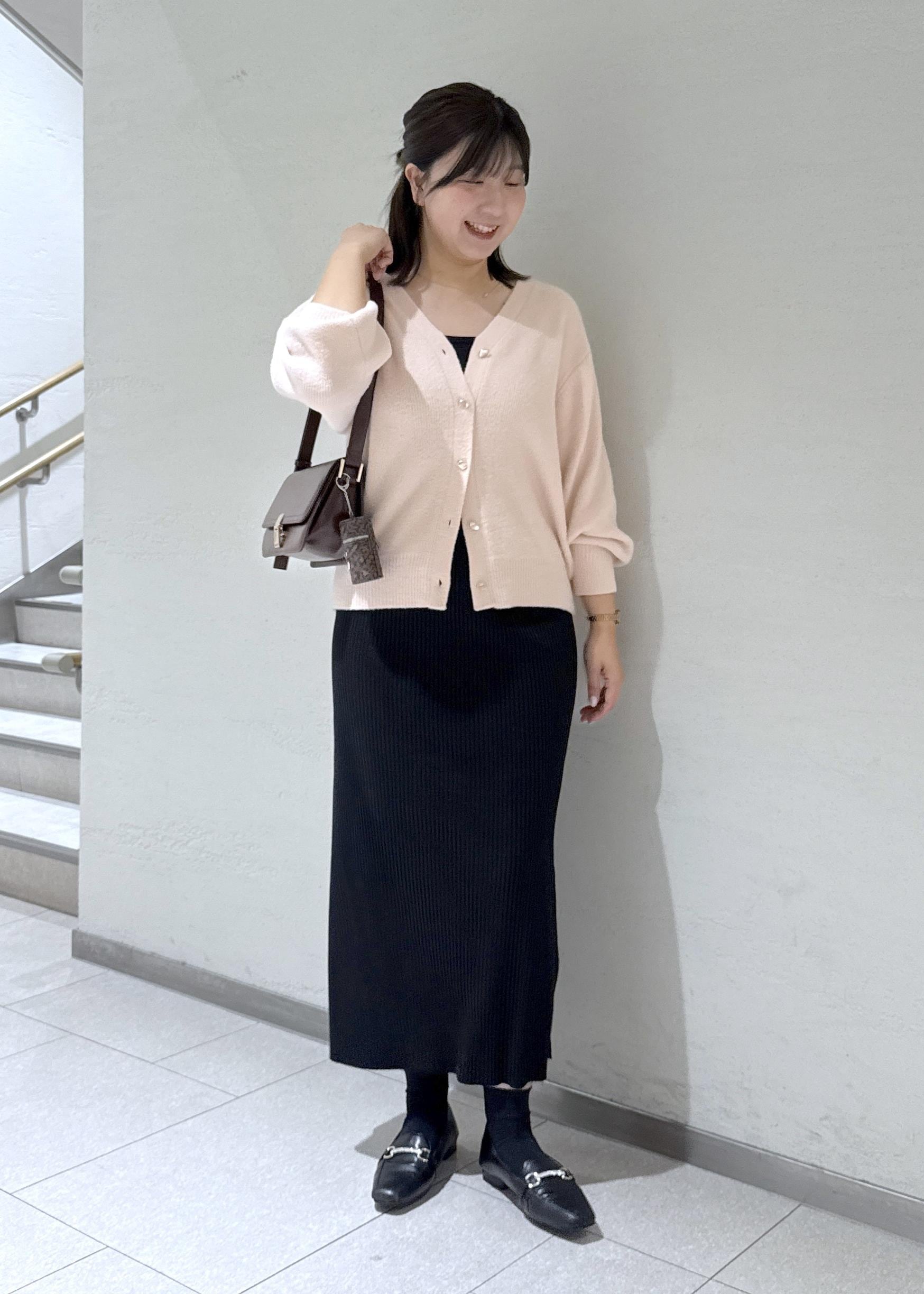 ROPE' PICNICの【新色追加】スフレニットシリーズ 変形メタルボタンミドル丈カーディガン/イージーケア・リンクコーデを使ったコーディネートを紹介します。｜Rakuten Fashion(楽天ファッション／旧楽天ブランドアベニュー)6402123