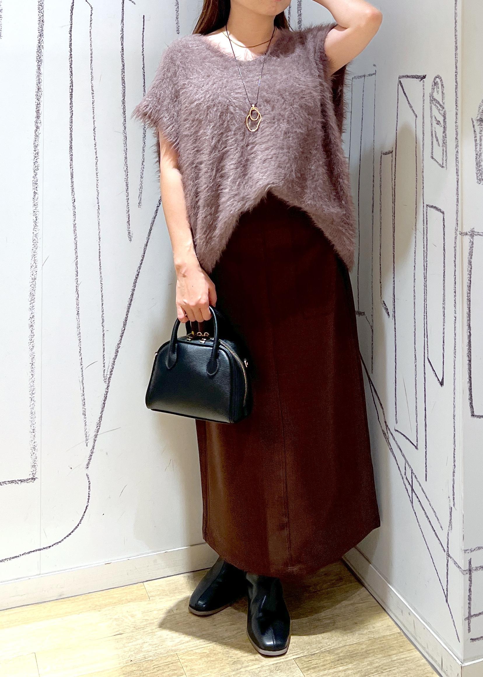 ROPE' PICNICのシャギーニットベストを使ったコーディネートを紹介します。｜Rakuten Fashion(楽天ファッション／旧楽天ブランドアベニュー)6402132