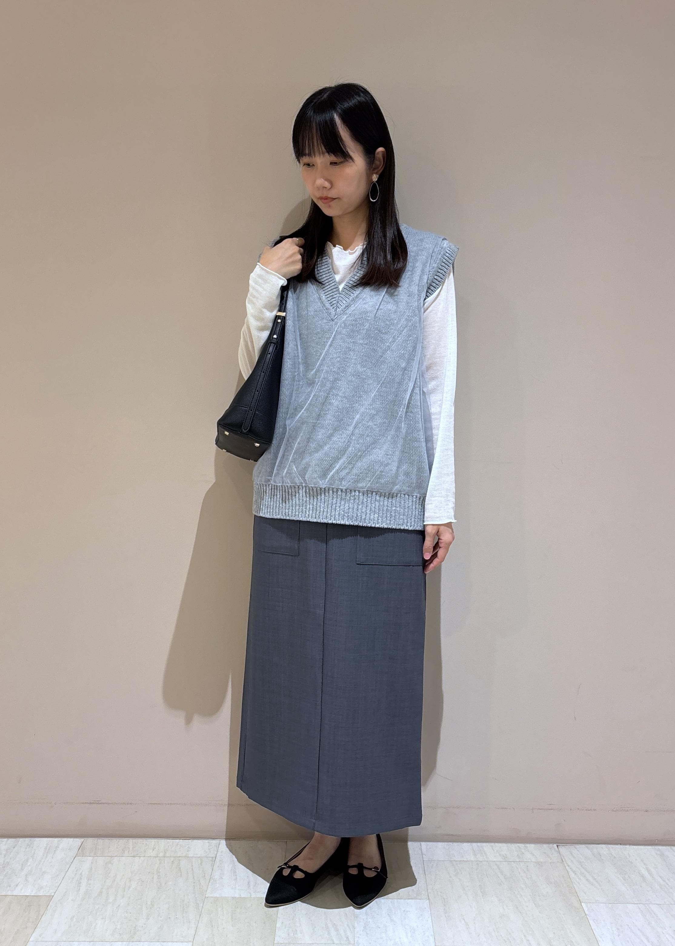 ROPE' PICNICのチュールドッキングベストを使ったコーディネートを紹介します。｜Rakuten Fashion(楽天ファッション／旧楽天ブランドアベニュー)6402164