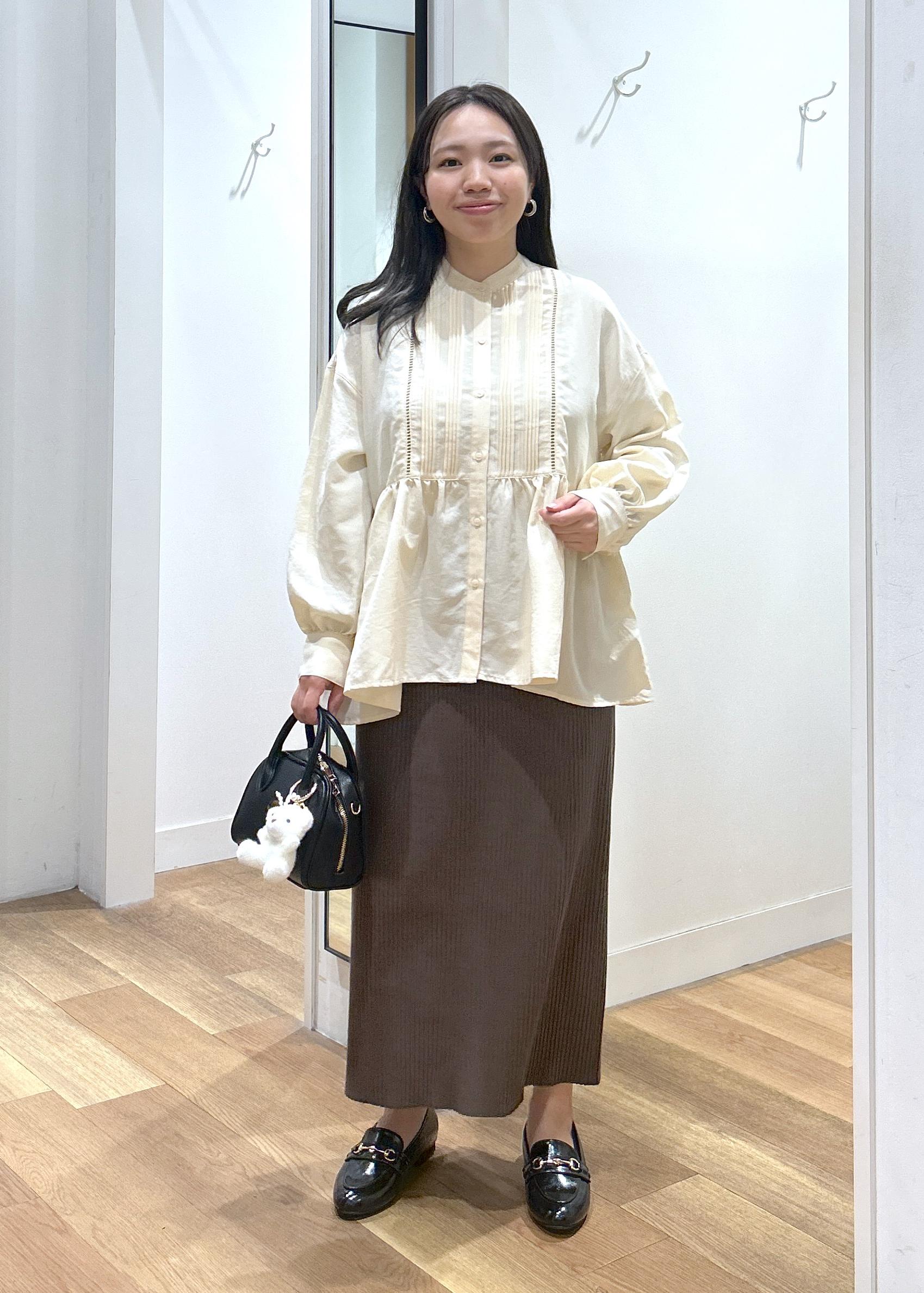 ROPE' PICNICの【UVケア・防シワ】羽織れるピンタックデザインペプラムシャツを使ったコーディネートを紹介します。｜Rakuten Fashion(楽天ファッション／旧楽天ブランドアベニュー)6402202