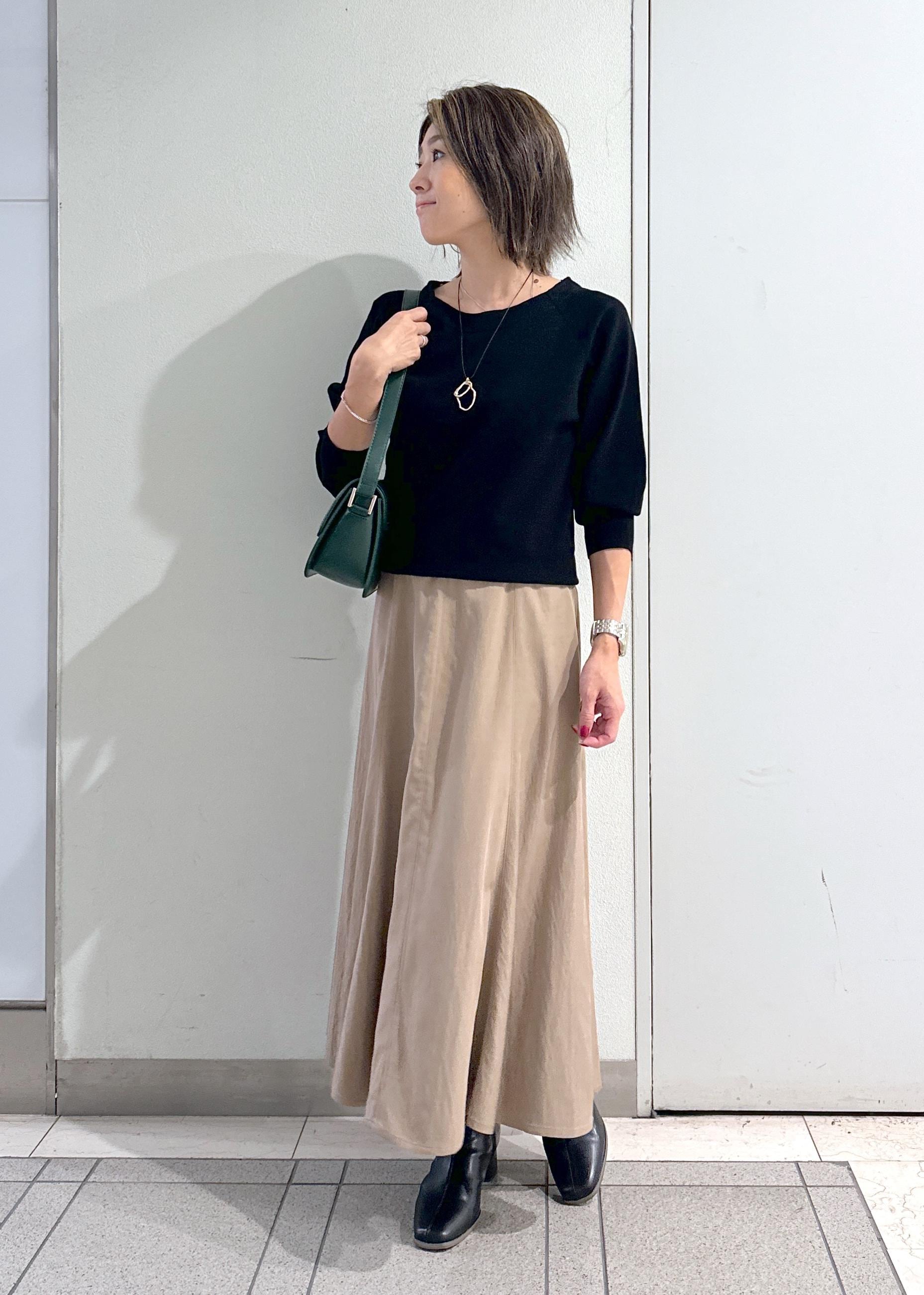 ROPE' PICNICのフォルムスリーブニットを使ったコーディネートを紹介します。｜Rakuten Fashion(楽天ファッション／旧楽天ブランドアベニュー)6403276