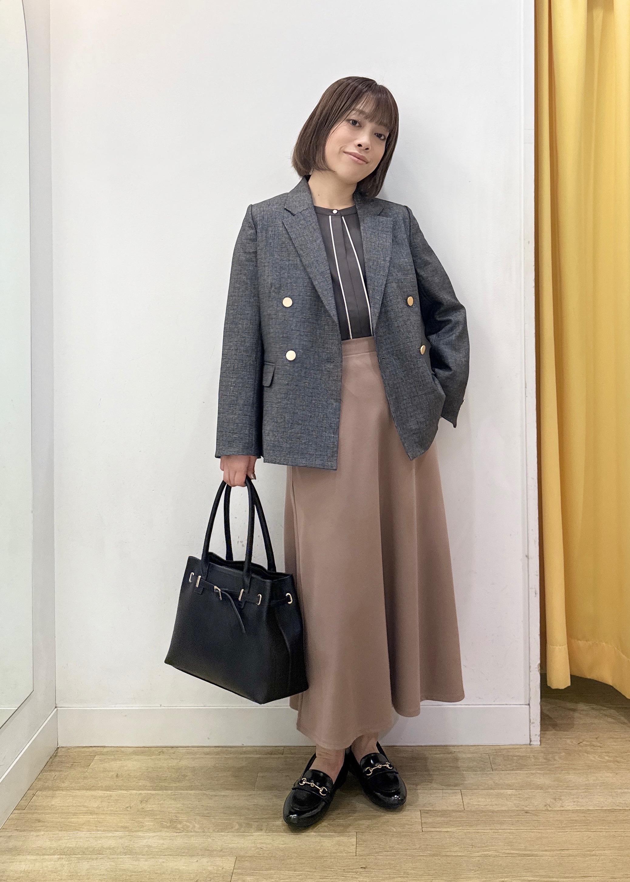 ROPE' PICNICの【低身長・小柄さんサイズ】レディハンサムシリーズ ウールライク金ボタンジャケット(半裏地)を使ったコーディネートを紹介します。｜Rakuten Fashion(楽天ファッション／旧楽天ブランドアベニュー)6403286