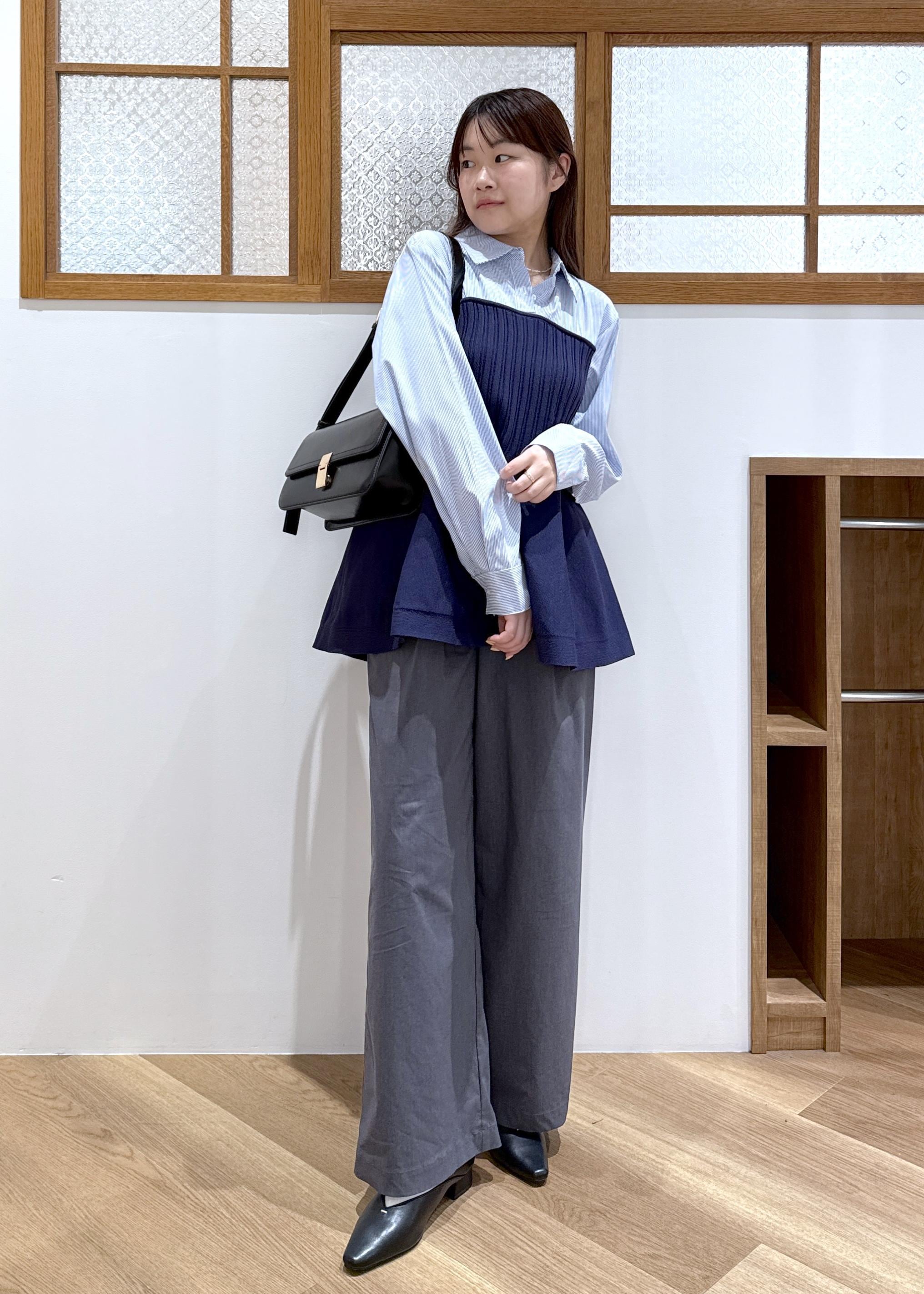 ROPE' PICNICのシャツドッキングペプラムニットを使ったコーディネートを紹介します。｜Rakuten Fashion(楽天ファッション／旧楽天ブランドアベニュー)6403300