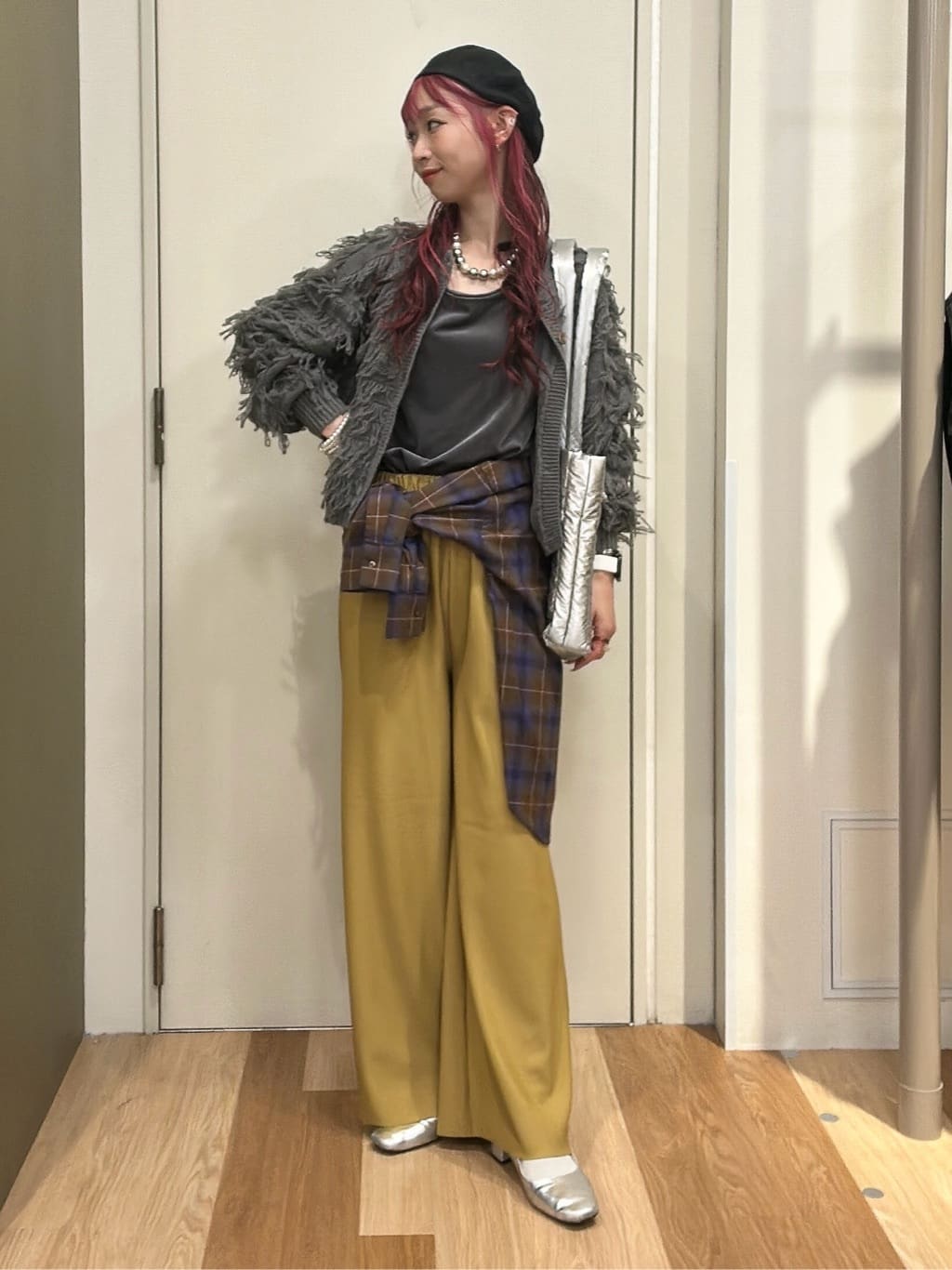 Green Parksのループニットカーディガンを使ったコーディネートを紹介します。｜Rakuten Fashion(楽天ファッション／旧楽天ブランドアベニュー)6315820