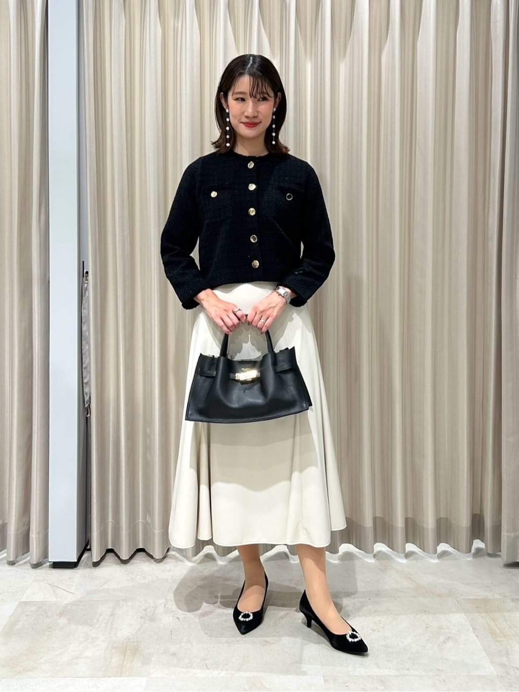 Viaggio Bluのツイードニットカーディガンを使ったコーディネートを紹介します。｜Rakuten Fashion(楽天ファッション／旧楽天ブランドアベニュー)6316949