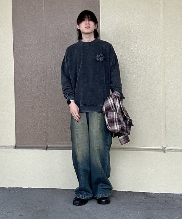 BEAMS HEARTのフラワー エンブレム スウェットを使ったコーディネートを紹介します。｜Rakuten Fashion(楽天ファッション／旧楽天ブランドアベニュー)6317569