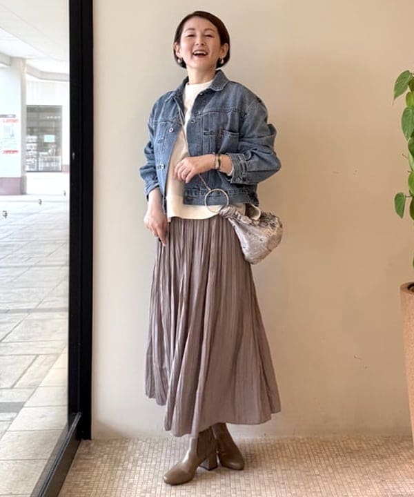 BEAMS HEARTのクルーネック ダンボール プルオーバー * フレアスカートを使ったコーディネートを紹介します。｜Rakuten Fashion(楽天ファッション／旧楽天ブランドアベニュー)6317641