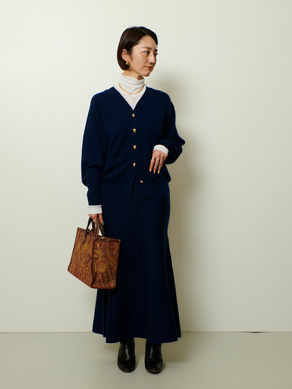 allurevilleのチェーン2WAY ネックレスを使ったコーディネートを紹介します。｜Rakuten Fashion(楽天ファッション／旧楽天ブランドアベニュー)6318321