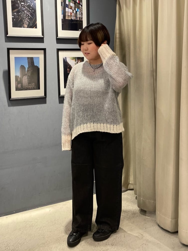 AMERICAN HOLICのモヘアライク配色ニットプルオーバーを使ったコーディネートを紹介します。｜Rakuten Fashion(楽天ファッション／旧楽天ブランドアベニュー)6319925