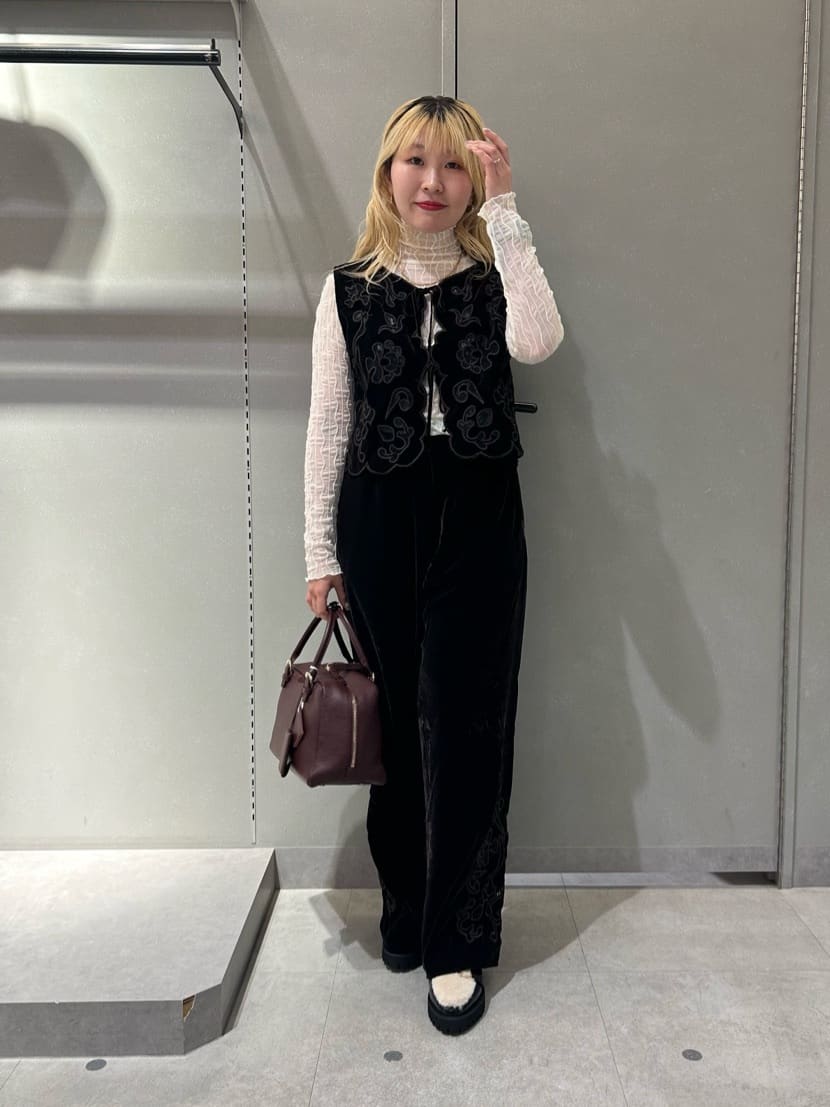 Vinのウェーブハイネックメロウシアートップスを使ったコーディネートを紹介します。｜Rakuten Fashion(楽天ファッション／旧楽天ブランドアベニュー)6321690