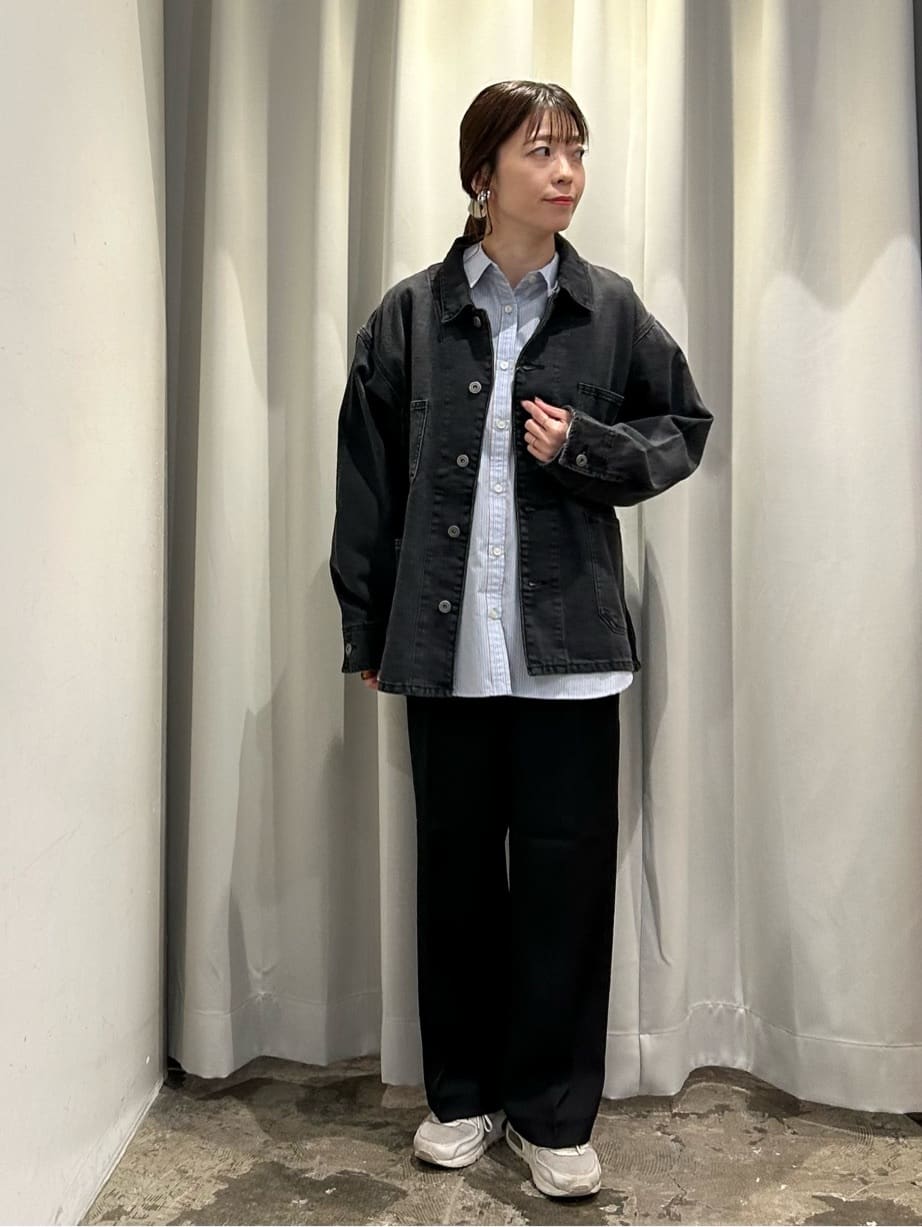 AMERICAN HOLICのデニムカバーオールジャケットを使ったコーディネートを紹介します。｜Rakuten Fashion(楽天ファッション／旧楽天ブランドアベニュー)6321992