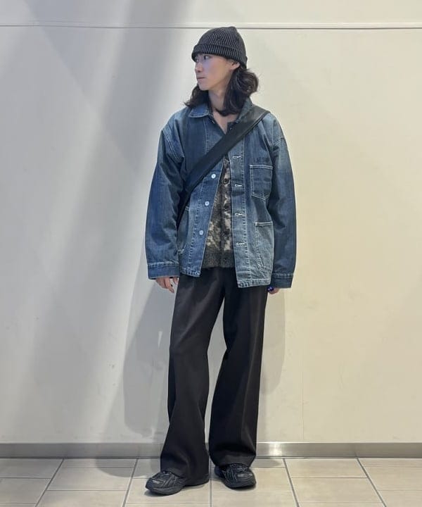 BEAMS HEARTのヴィンテージ デニムカバーオールを使ったコーディネートを紹介します。｜Rakuten Fashion(楽天ファッション／旧楽天ブランドアベニュー)6322620