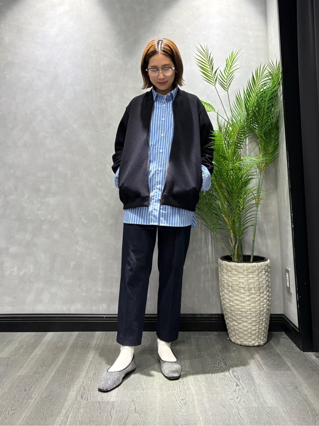 TAKEO KIKUCHIのニットライクジャージ ブルゾンを使ったコーディネートを紹介します。｜Rakuten Fashion(楽天ファッション／旧楽天ブランドアベニュー)6322748