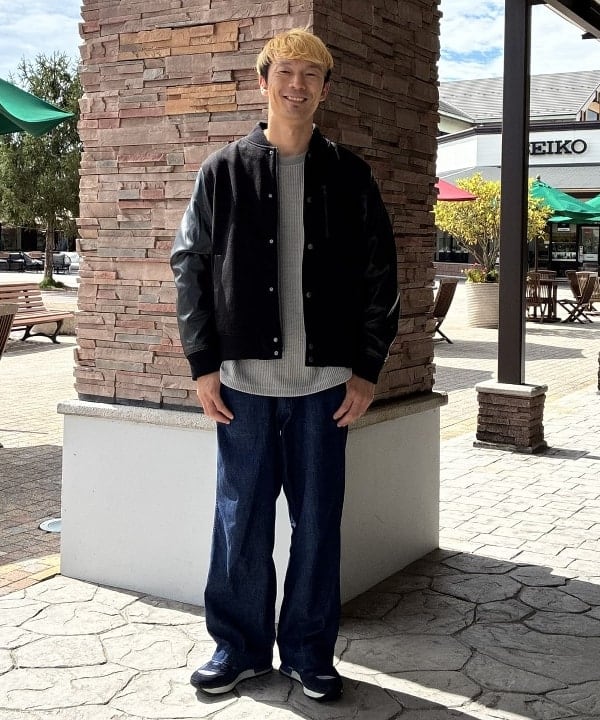 BEAMS HEARTの胸ジップ スタジアム ブルゾン 25AW スタジャンを使ったコーディネートを紹介します。｜Rakuten Fashion(楽天ファッション／旧楽天ブランドアベニュー)6324400