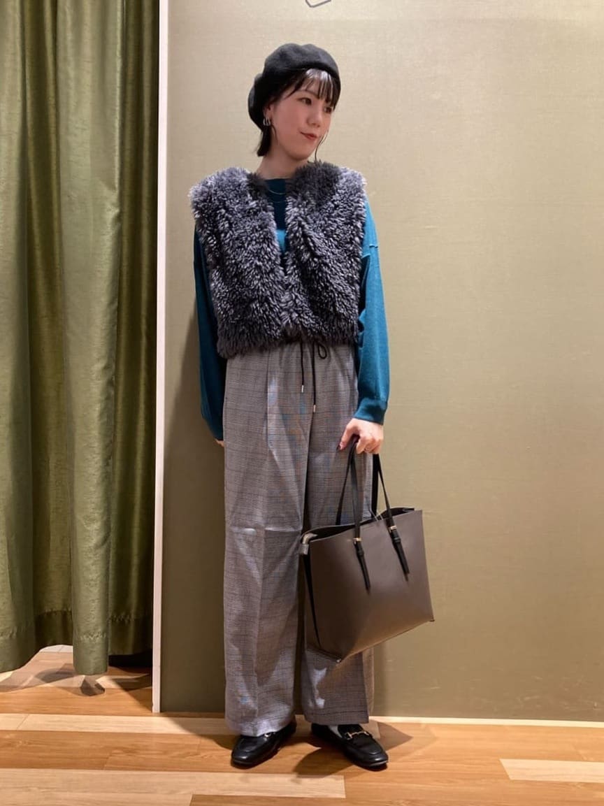 AMERICAN HOLICの・ELENCARE DUE シープファーベストを使ったコーディネートを紹介します。｜Rakuten Fashion(楽天ファッション／旧楽天ブランドアベニュー)6326684