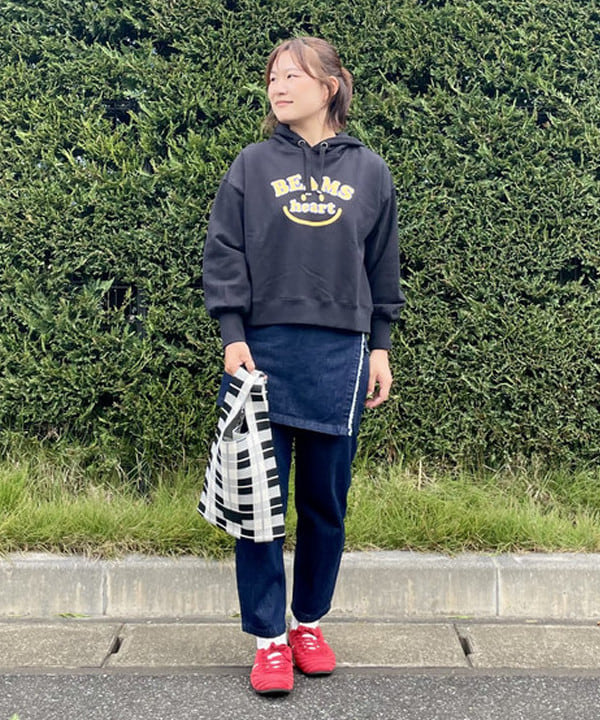 BEAMS HEARTのカレッジ スマイル パーカーを使ったコーディネートを紹介します。｜Rakuten Fashion(楽天ファッション／旧楽天ブランドアベニュー)6328156