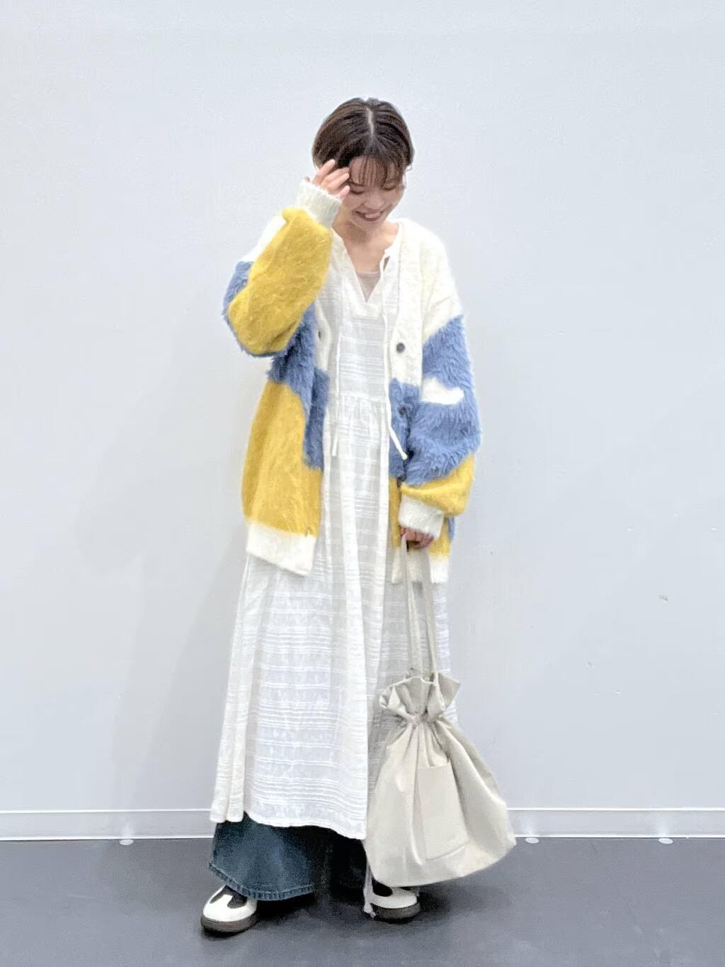 LAKOLEのインターシャ配色カーディガンを使ったコーディネートを紹介します。｜Rakuten Fashion(楽天ファッション／旧楽天ブランドアベニュー)6328215