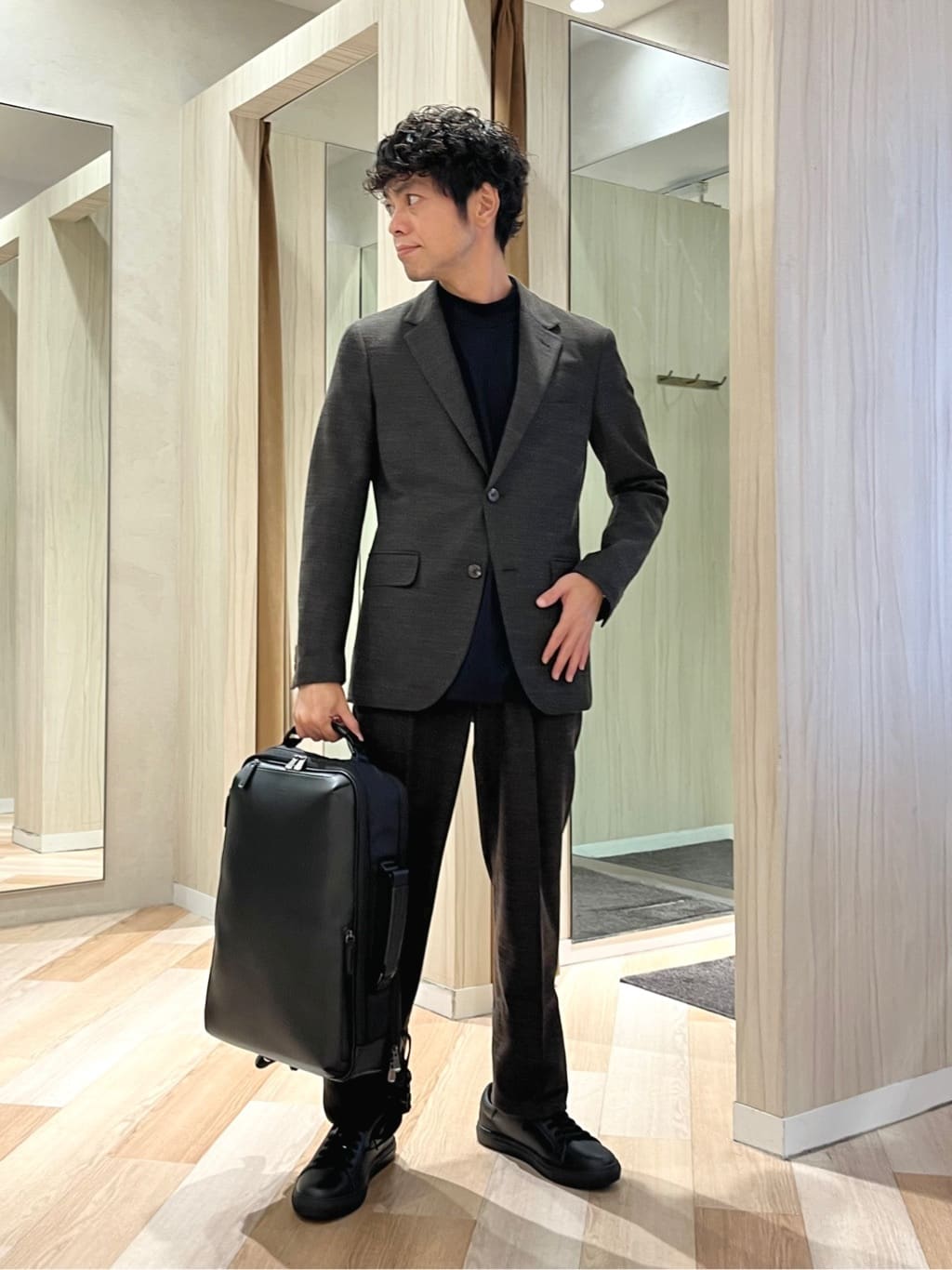 TAKEO KIKUCHIの【Sサイズ~】ラッセルメッシュ ジャケットを使ったコーディネートを紹介します。｜Rakuten Fashion(楽天ファッション／旧楽天ブランドアベニュー)6328528