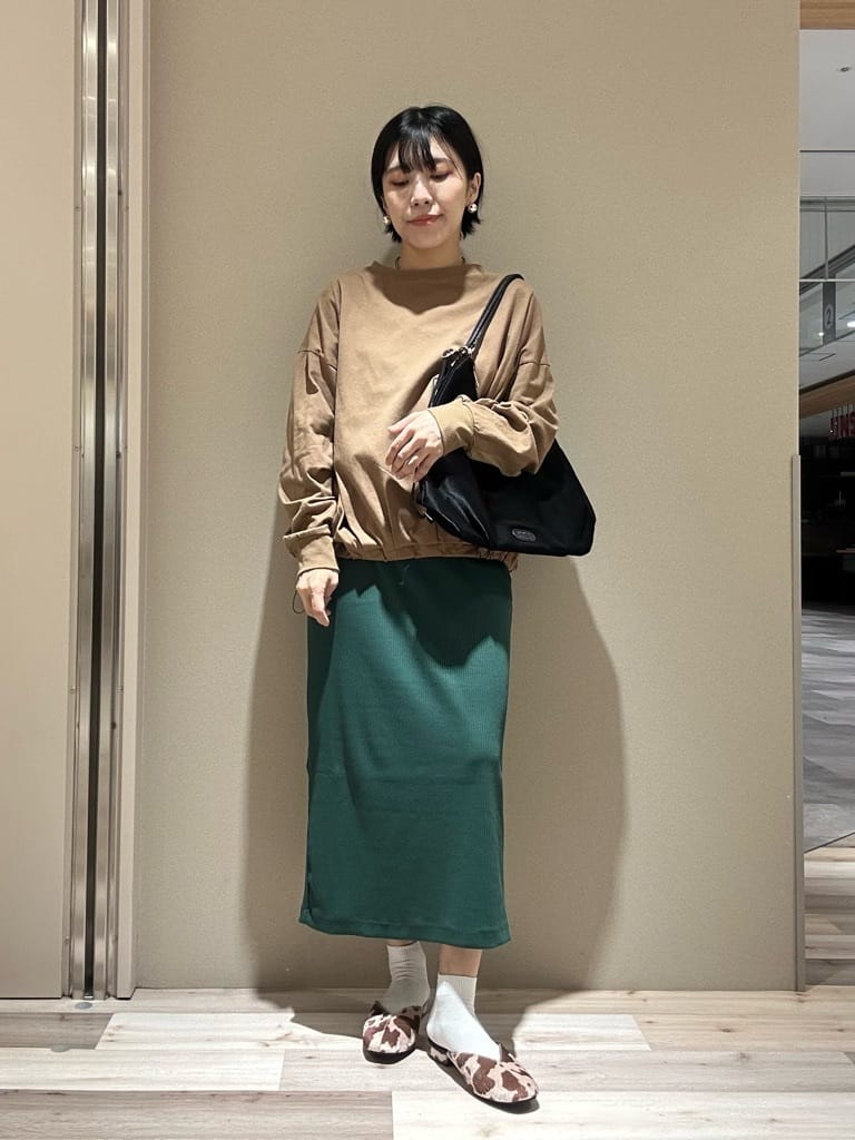 Green Parksの針抜きリブナロースカートを使ったコーディネートを紹介します。｜Rakuten Fashion(楽天ファッション／旧楽天ブランドアベニュー)6329273