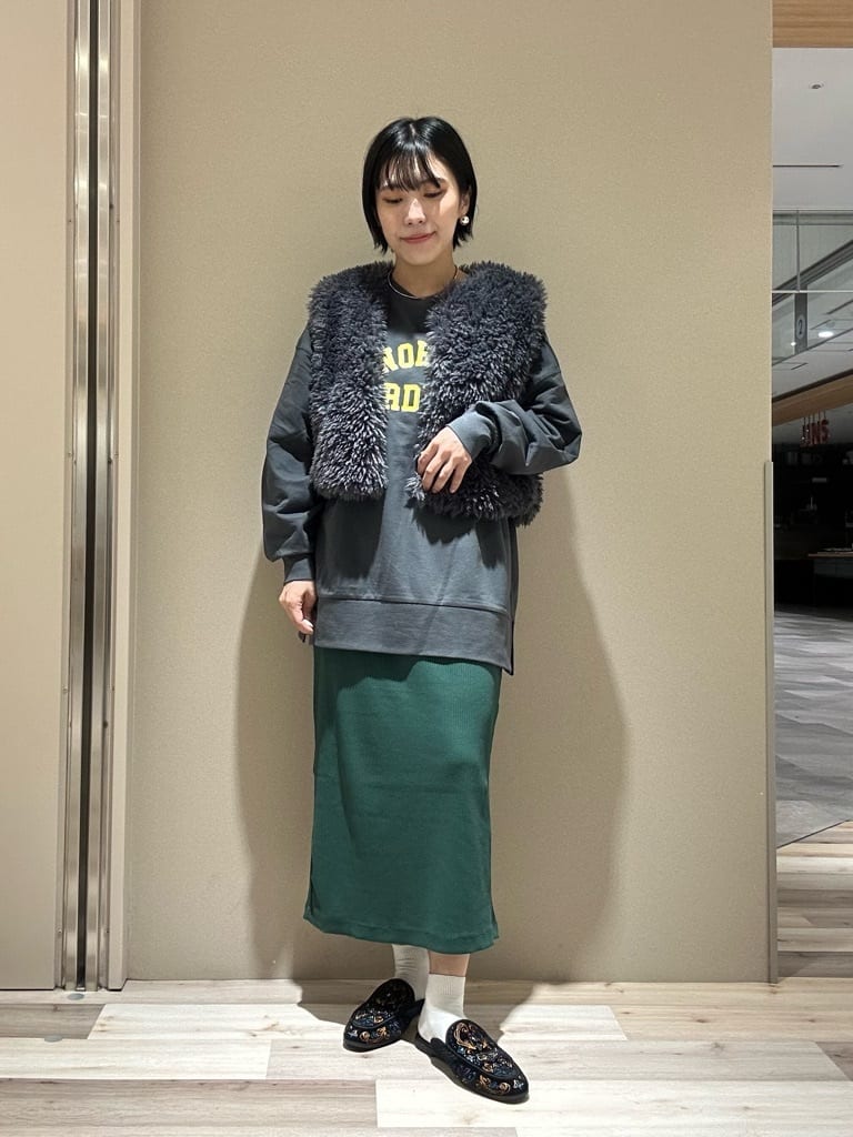 Green Parksの・ELENCARE DUE シープファーベストを使ったコーディネートを紹介します。｜Rakuten Fashion(楽天ファッション／旧楽天ブランドアベニュー)6329274