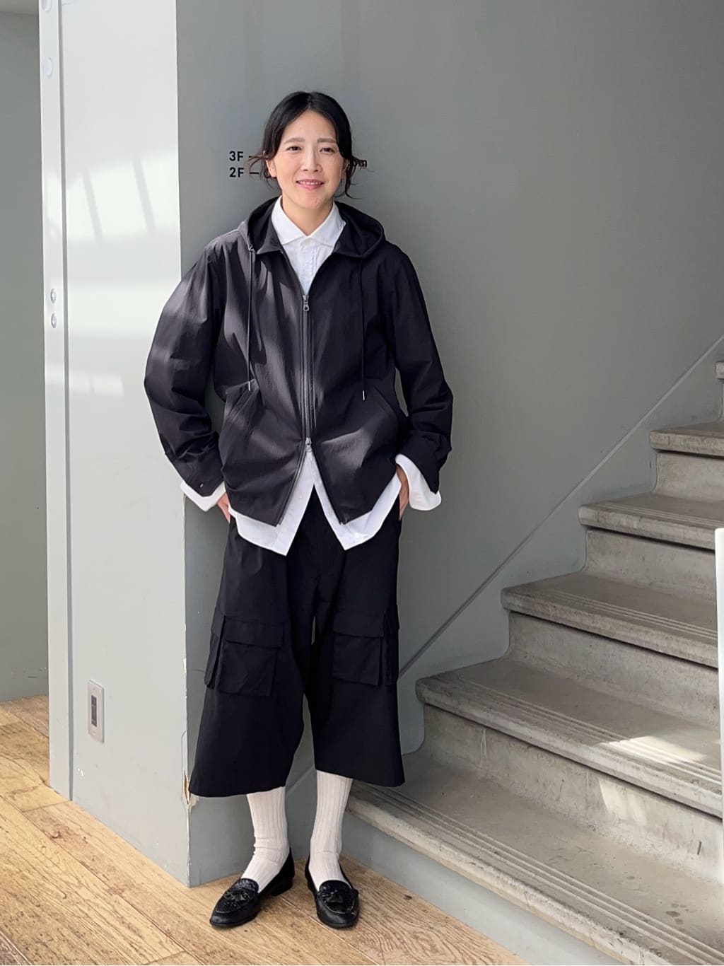 TAKEO KIKUCHIの【3D ナイロン ストレッチ】ジップアップ フードブルゾンを使ったコーディネートを紹介します。｜Rakuten Fashion(楽天ファッション／旧楽天ブランドアベニュー)6329844